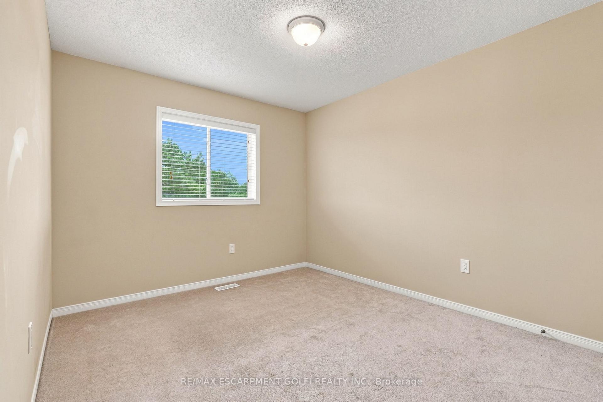 Photo 31 of 5064 Serena Drive, Lincoln, Beamsville — HOMEH