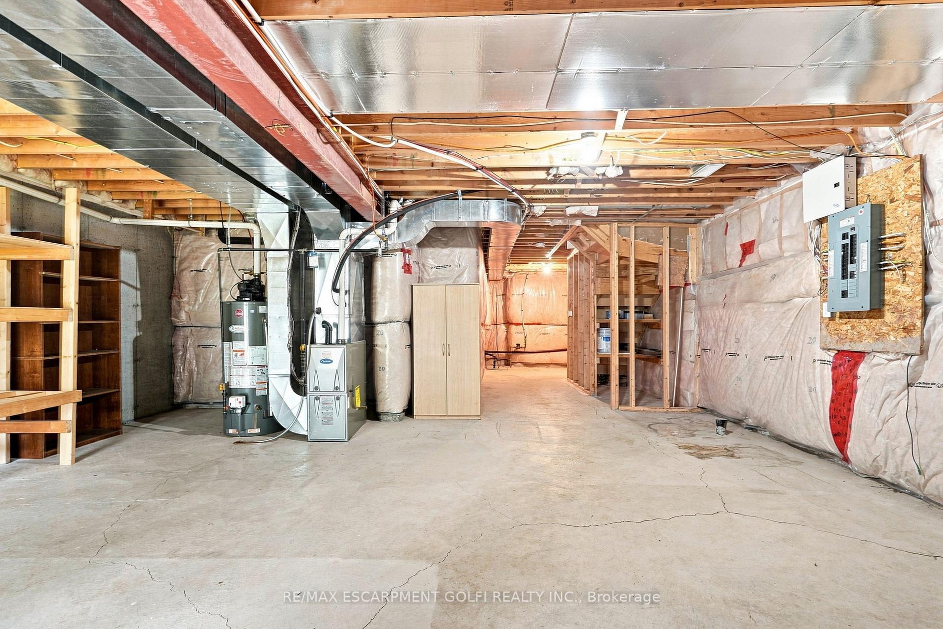 Photo 38 of 5064 Serena Drive, Lincoln, Beamsville — HOMEH