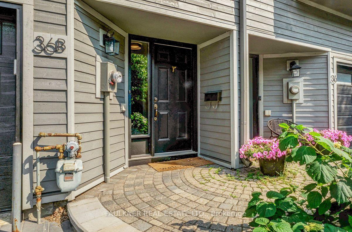 Photo 3 of 36 Dufferin Road, Ottawa, Lindenlea — HOMEH