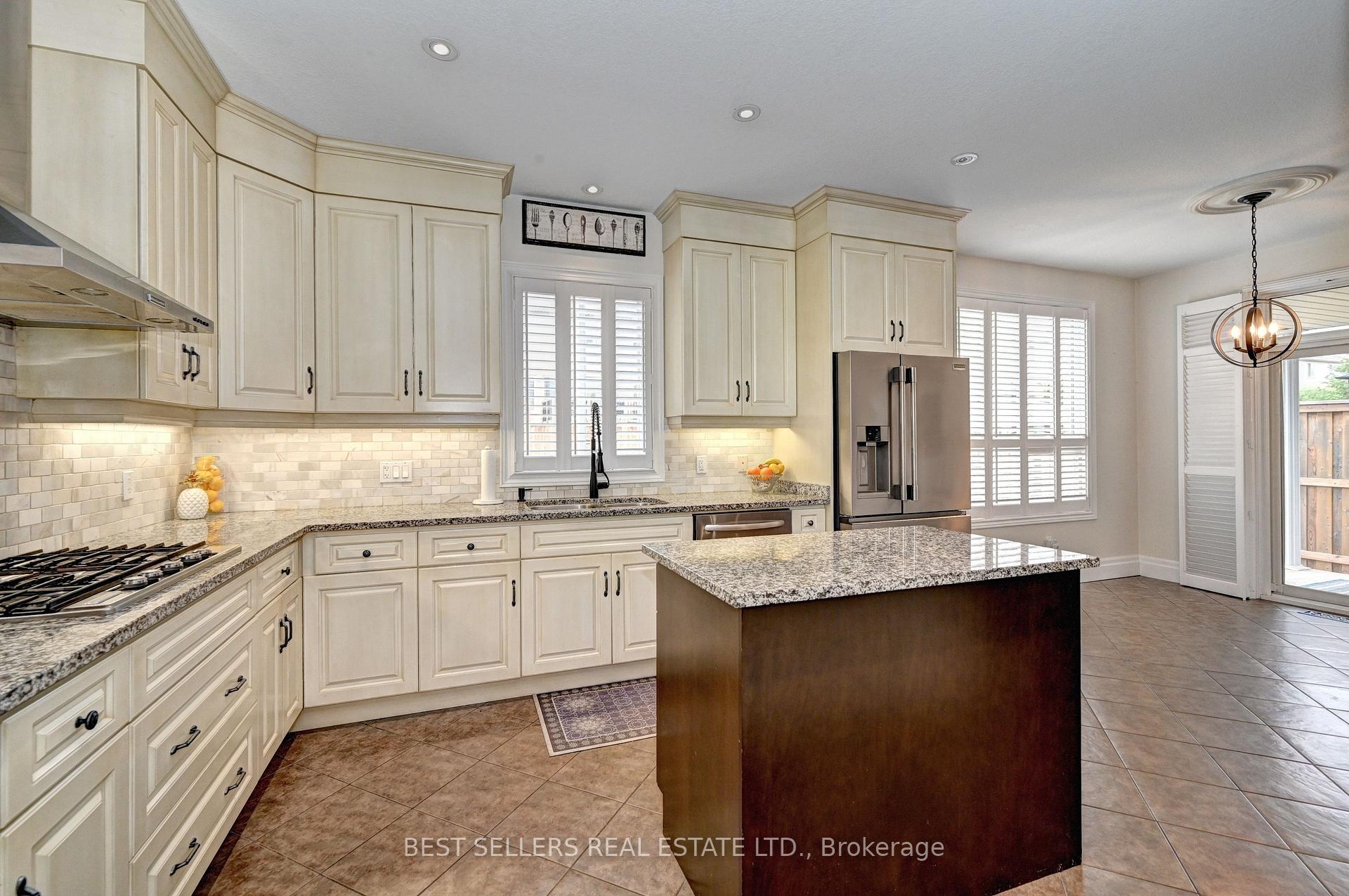 Photo 28 of 12 Popham Drive, Guelph, Grange Road — HOMEH