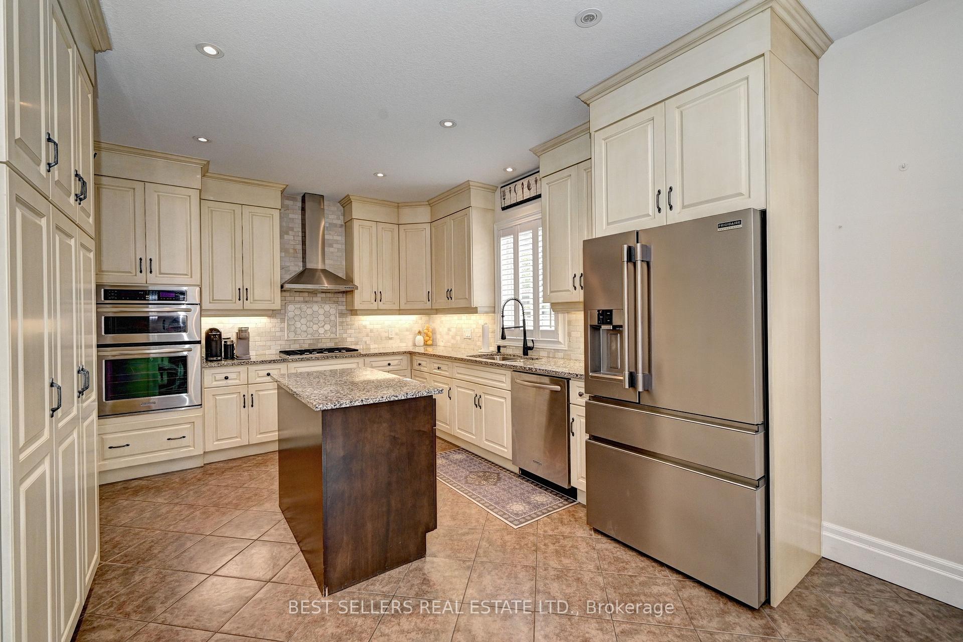 Photo 30 of 12 Popham Drive, Guelph, Grange Road — HOMEH
