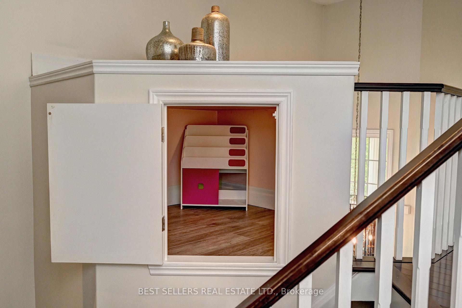 Photo 40 of 12 Popham Drive, Guelph, Grange Road — HOMEH