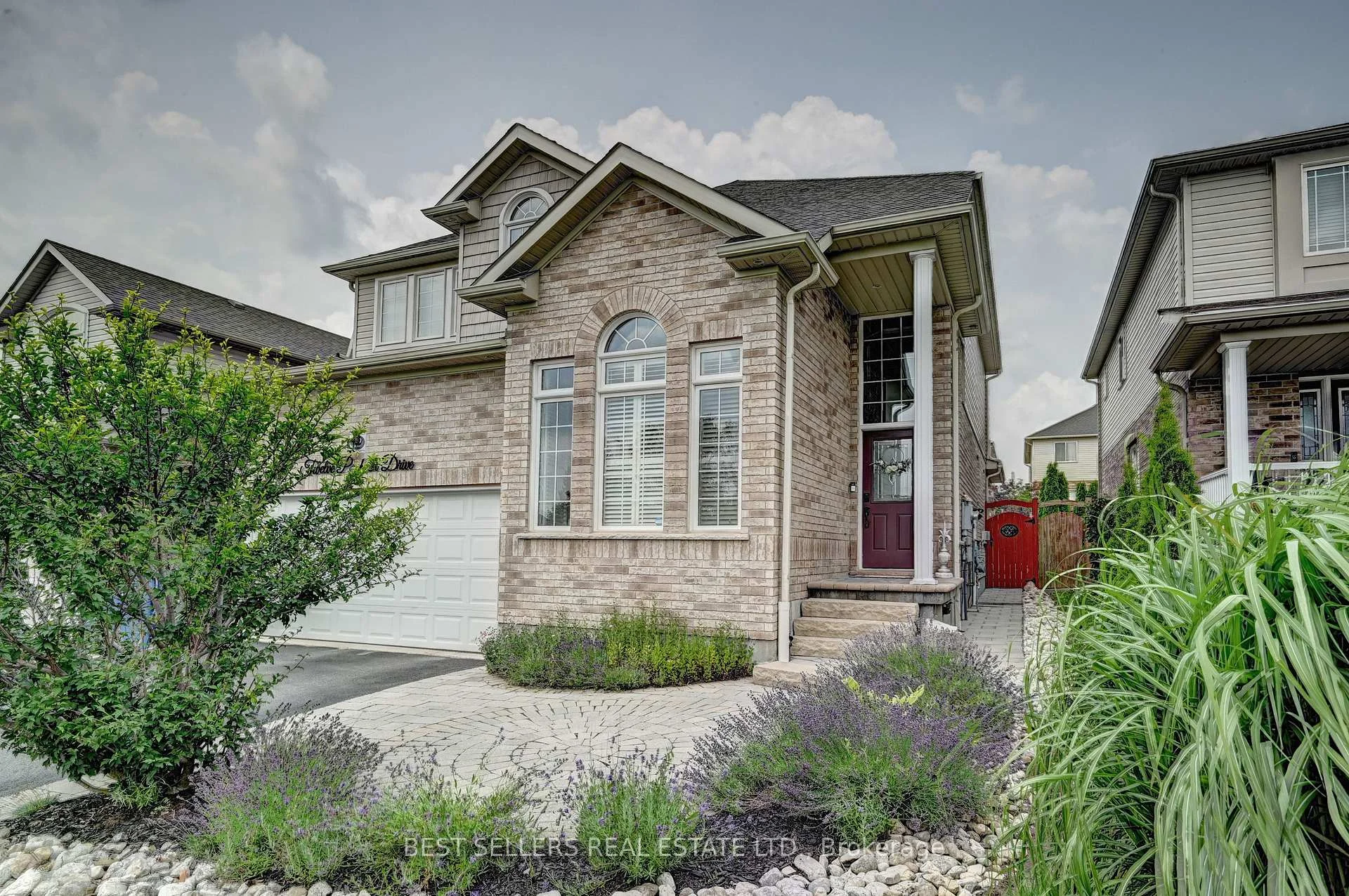 Photo 6 of 12 Popham Drive, Guelph, Grange Road — HOMEH