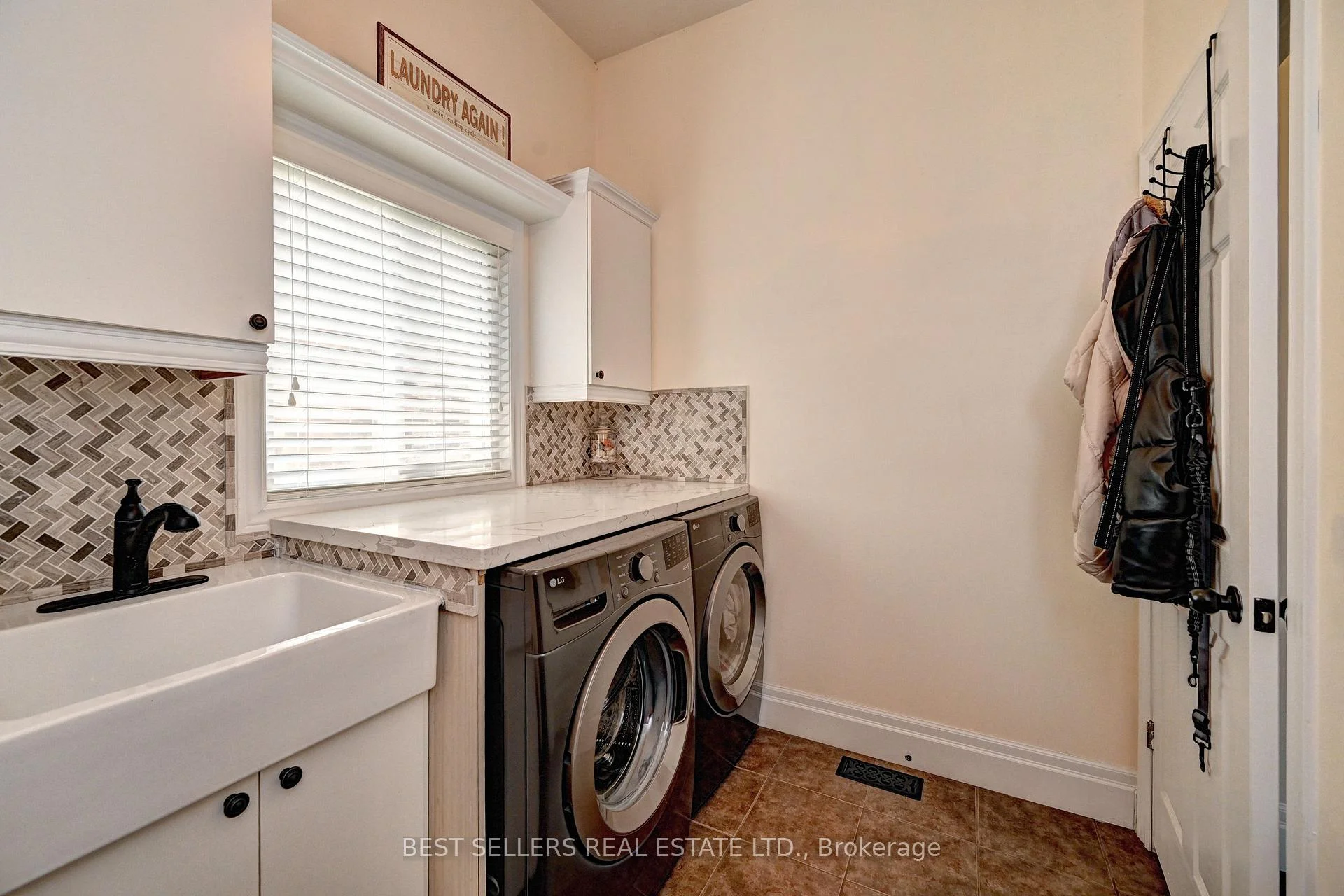 Photo 33 of 12 Popham Drive, Guelph, Grange Road — HOMEH