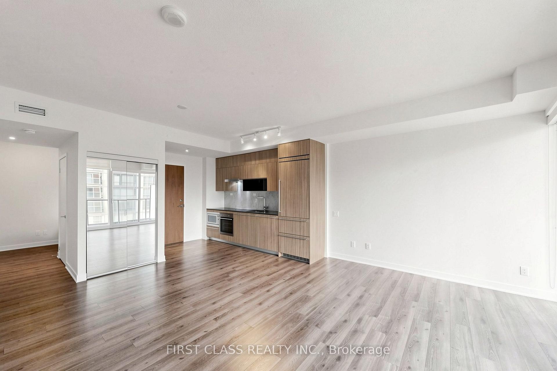 Photo 4 of Unit 503, 90 Queens Wharf Road, Toronto, Waterfront Communities — HOMEH
