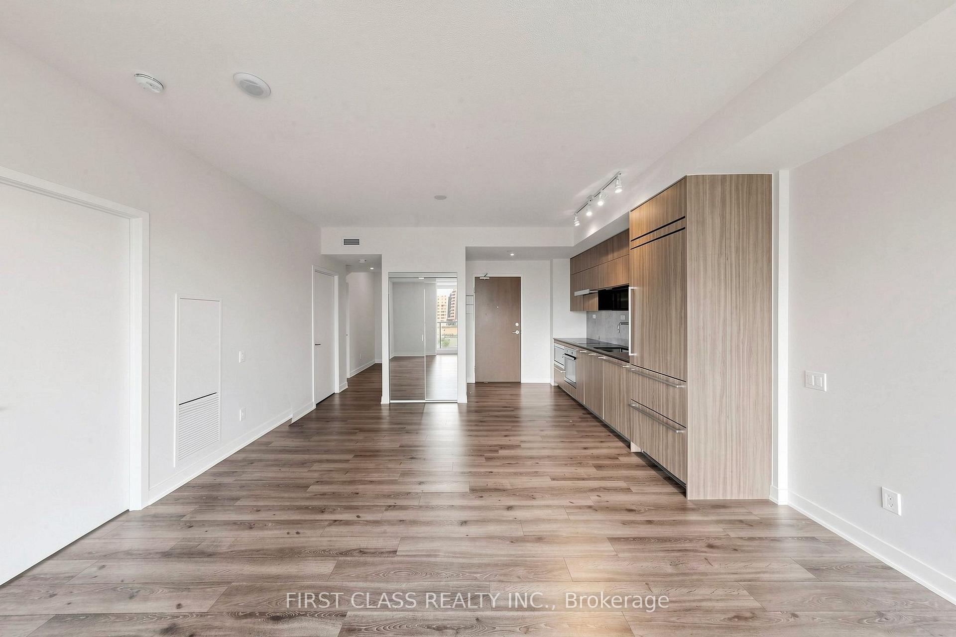 Photo 5 of Unit 503, 90 Queens Wharf Road, Toronto, Waterfront Communities — HOMEH