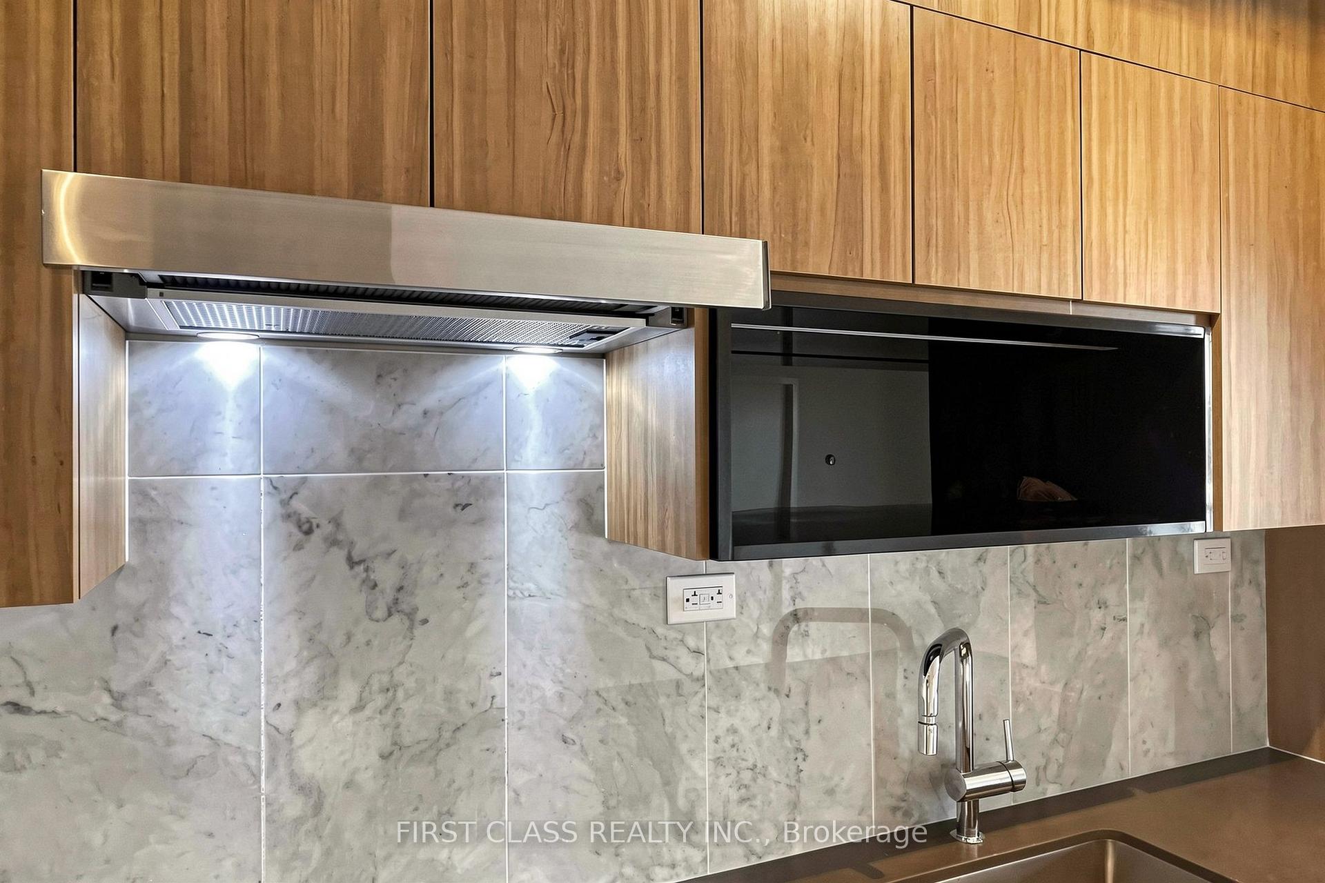Photo 6 of Unit 503, 90 Queens Wharf Road, Toronto, Waterfront Communities — HOMEH