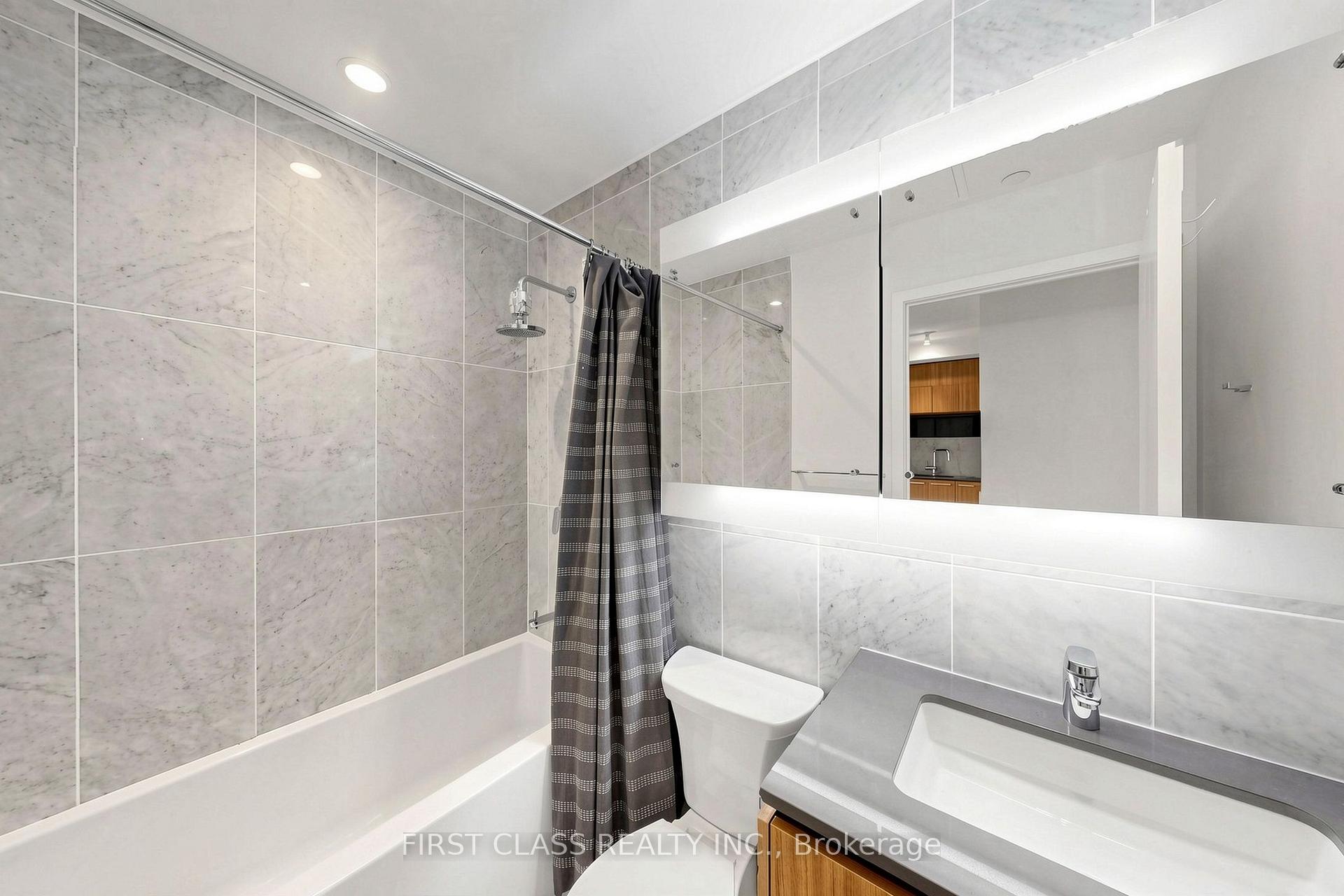 Photo 8 of Unit 503, 90 Queens Wharf Road, Toronto, Waterfront Communities — HOMEH