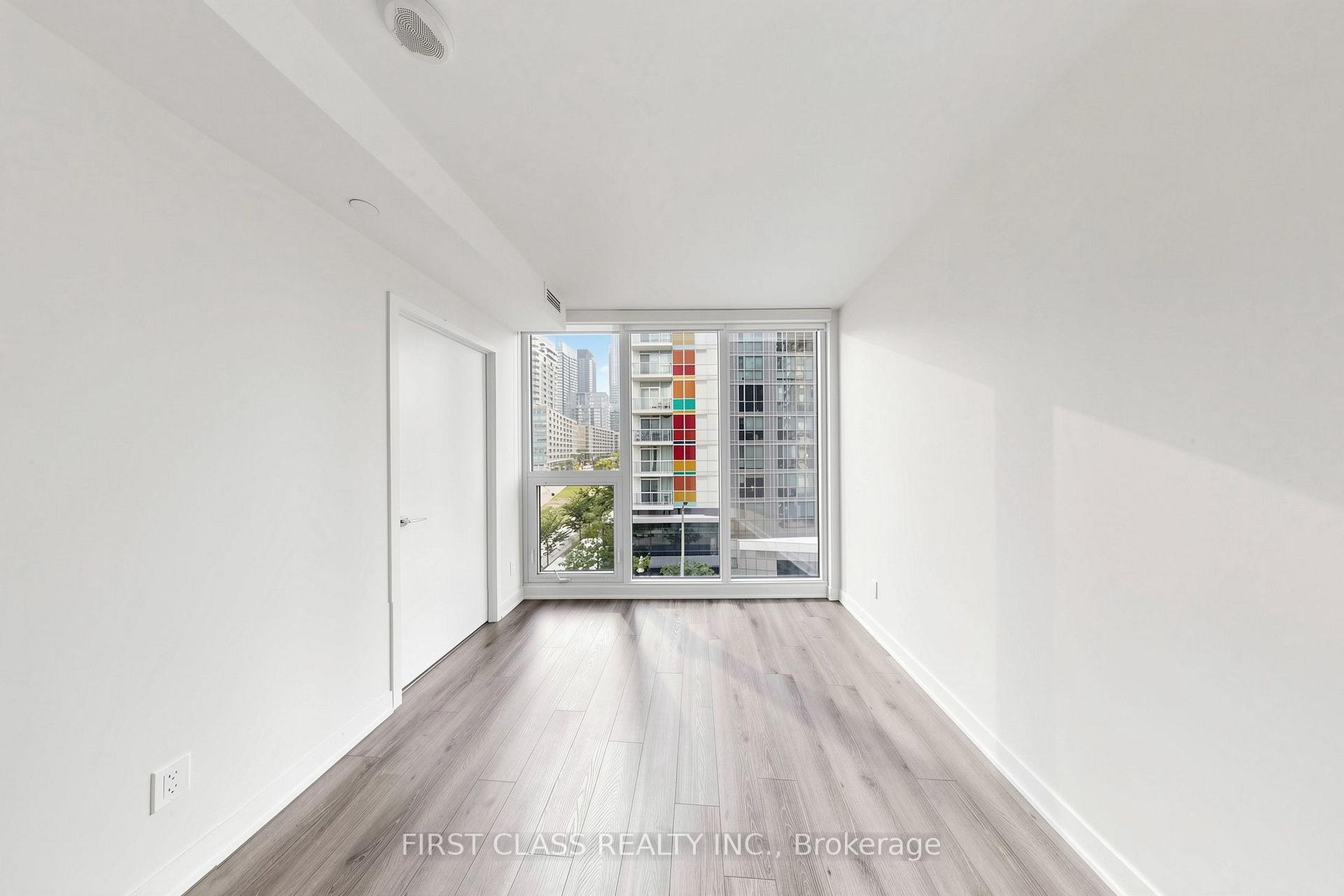 Photo 10 of Unit 503, 90 Queens Wharf Road, Toronto, Waterfront Communities — HOMEH