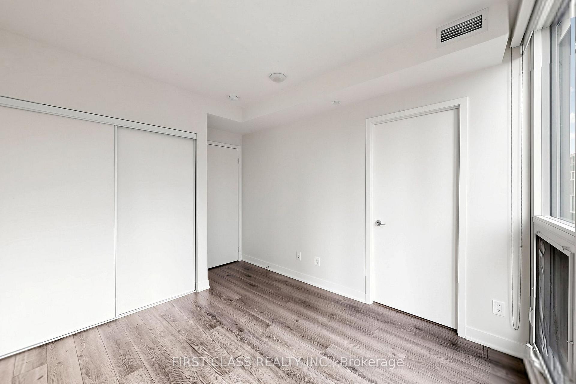 Photo 13 of Unit 503, 90 Queens Wharf Road, Toronto, Waterfront Communities — HOMEH