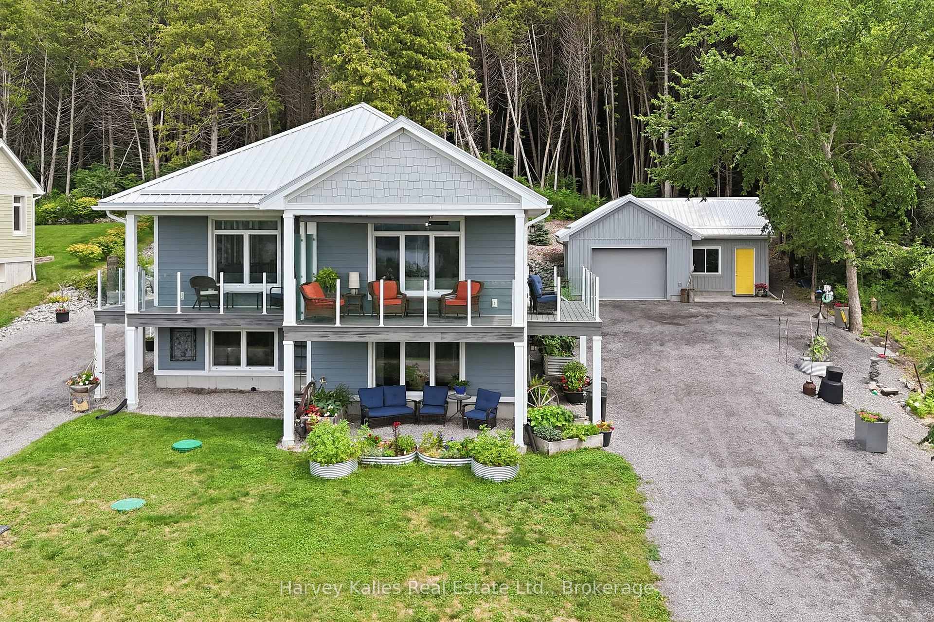 Photo of 12399 Loyalist Parkway