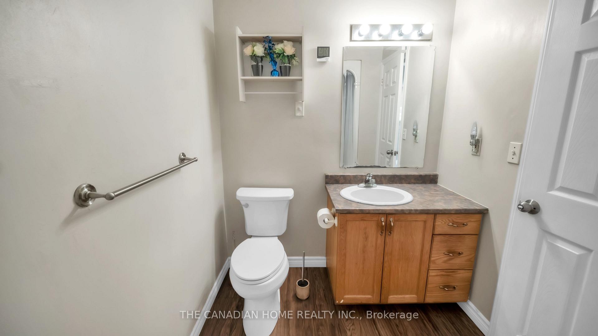 Photo 11 of 45 Oak Street, Belleville, Belleville Ward — HOMEH