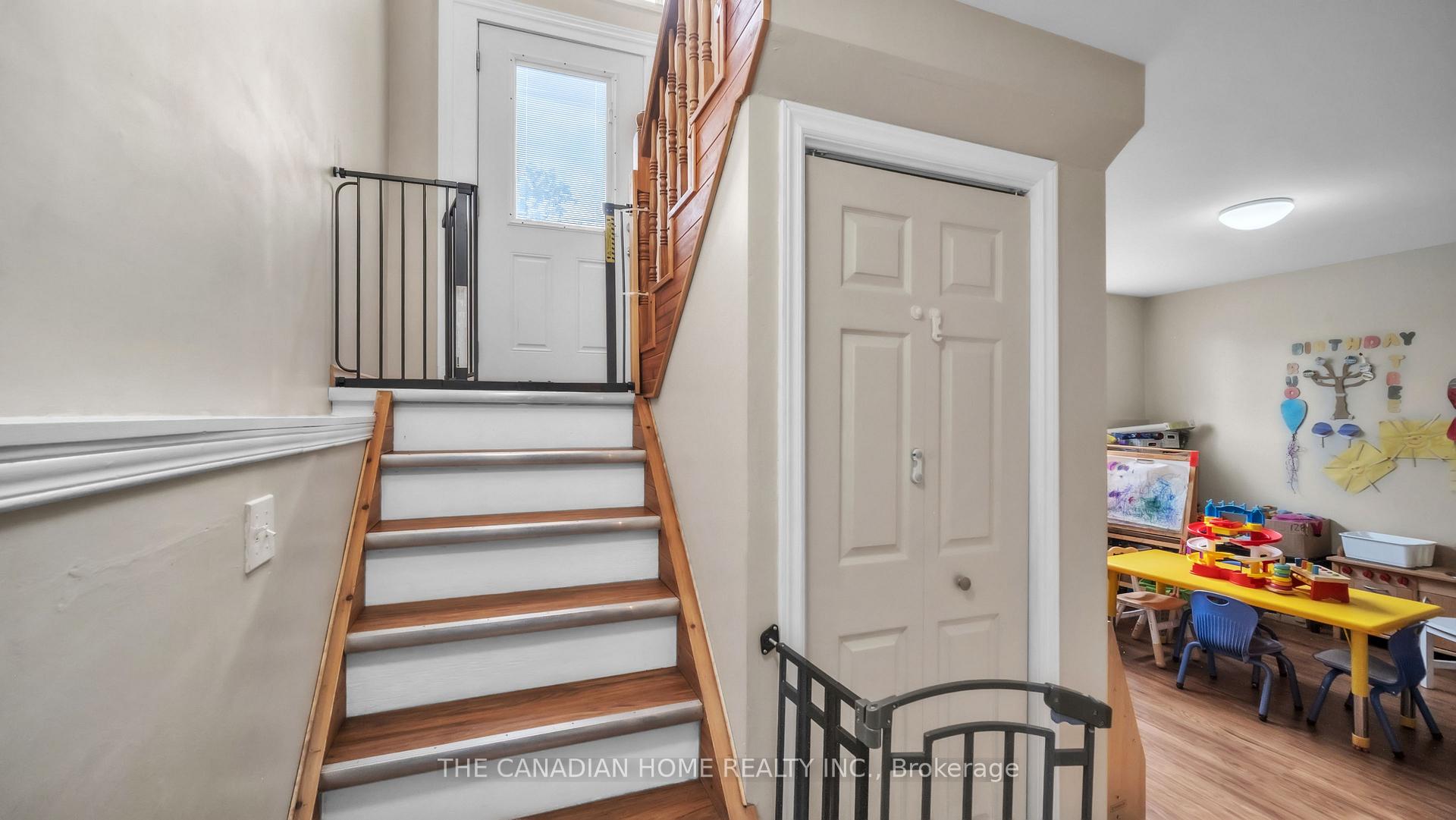 Photo 13 of 45 Oak Street, Belleville, Belleville Ward — HOMEH