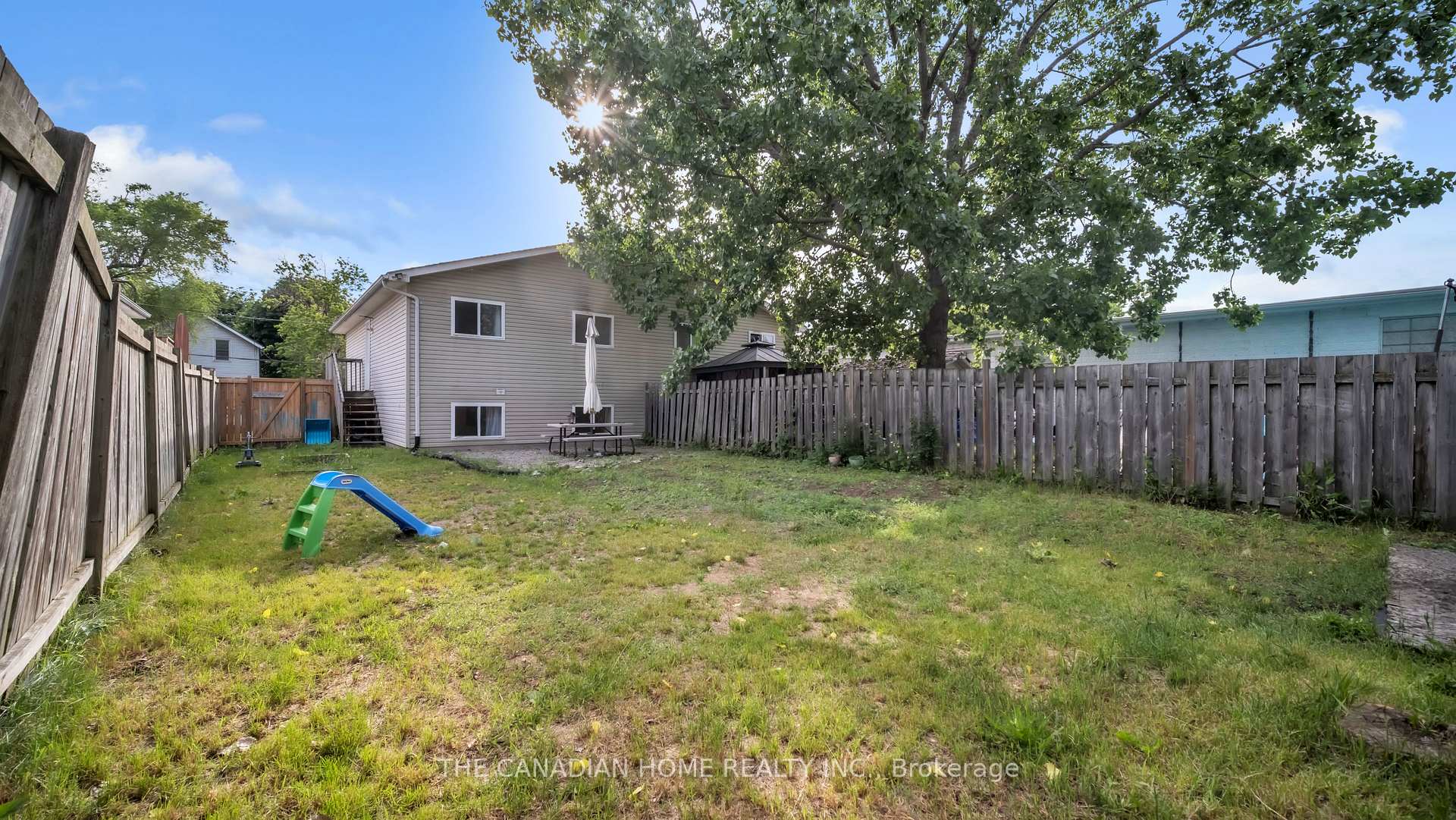 Photo 16 of 45 Oak Street, Belleville, Belleville Ward — HOMEH