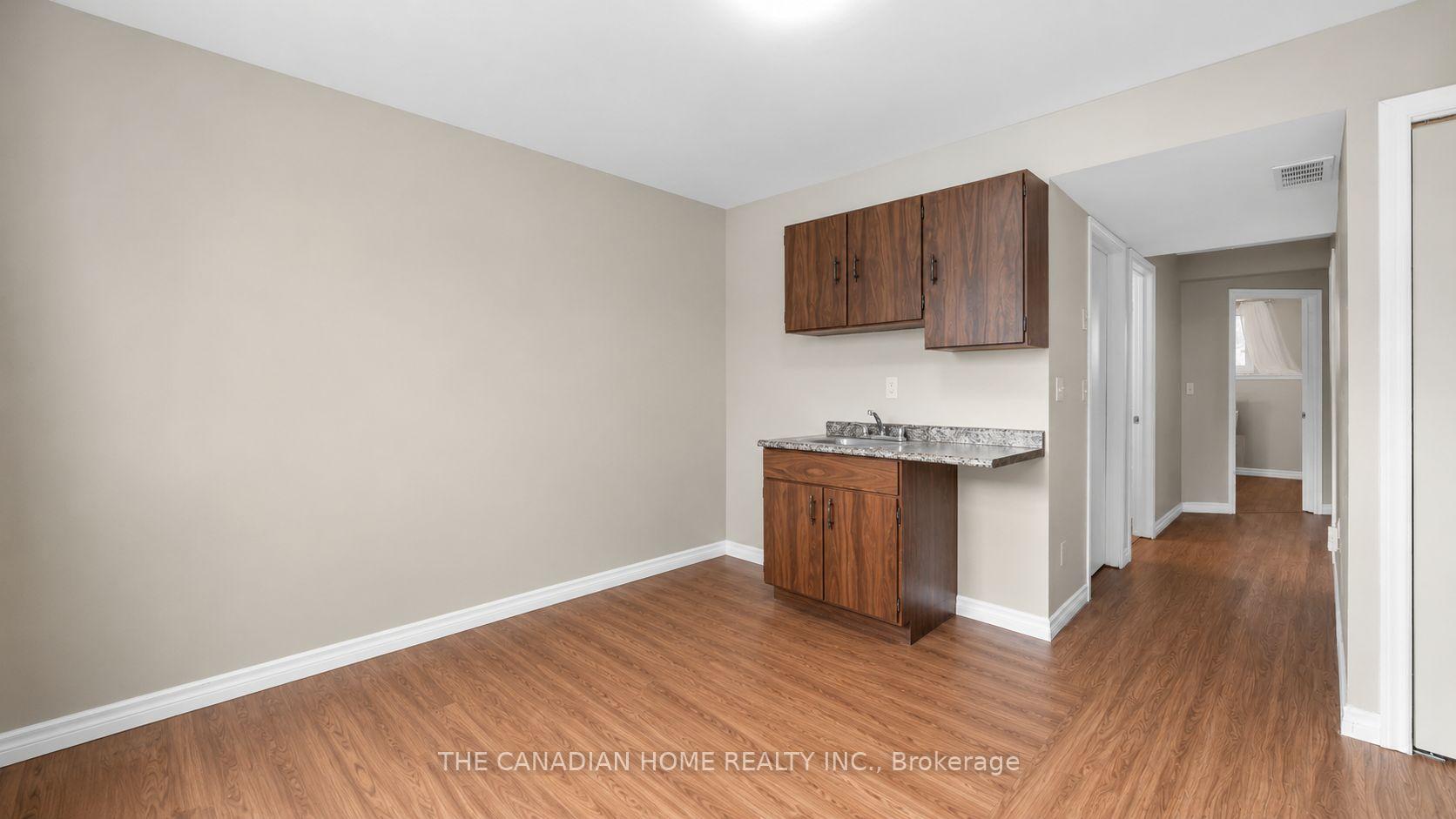 Photo 20 of 45 Oak Street, Belleville, Belleville Ward — HOMEH