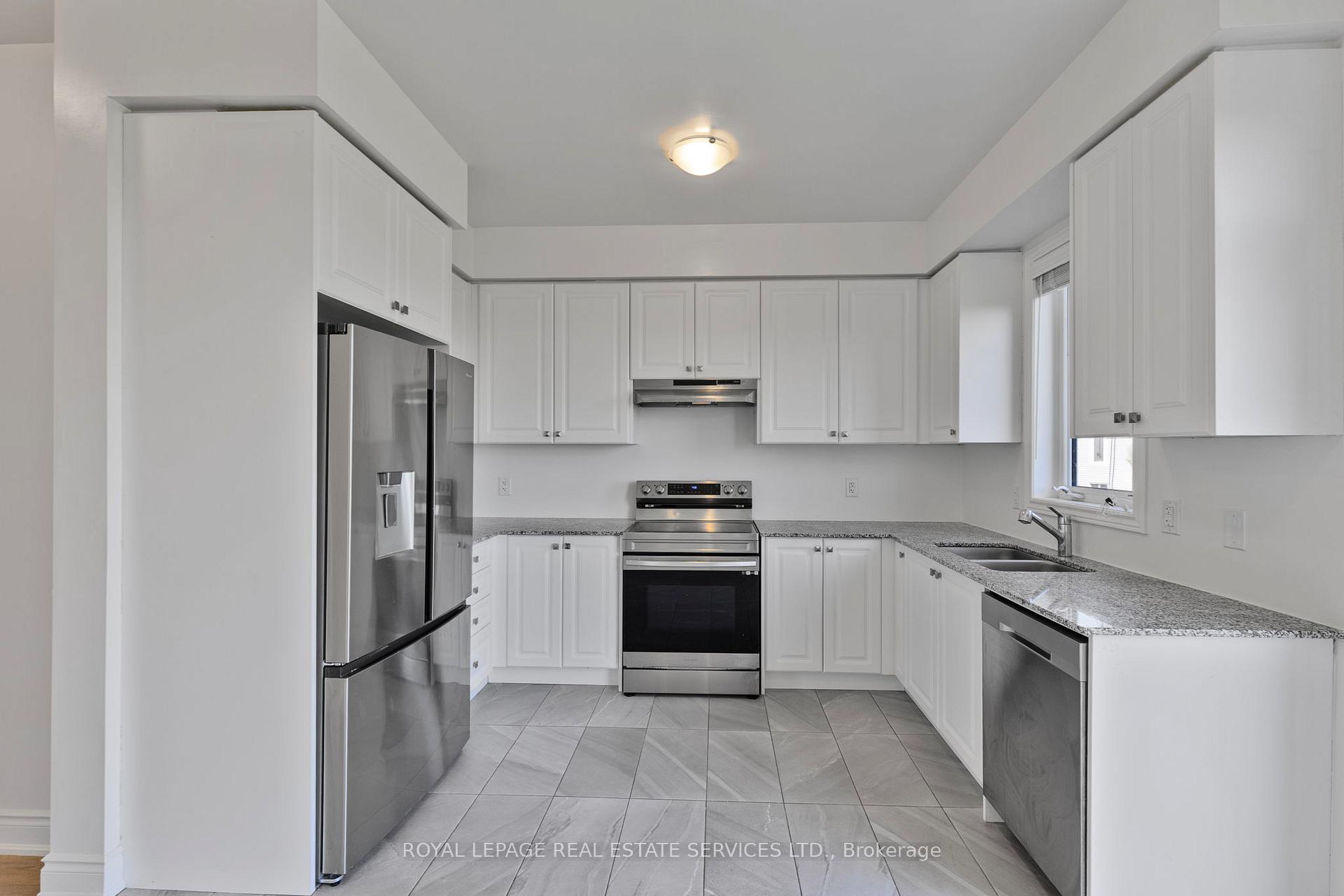 Photo 7 of 28 Union Boulevard, Wasaga Beach — HOMEH