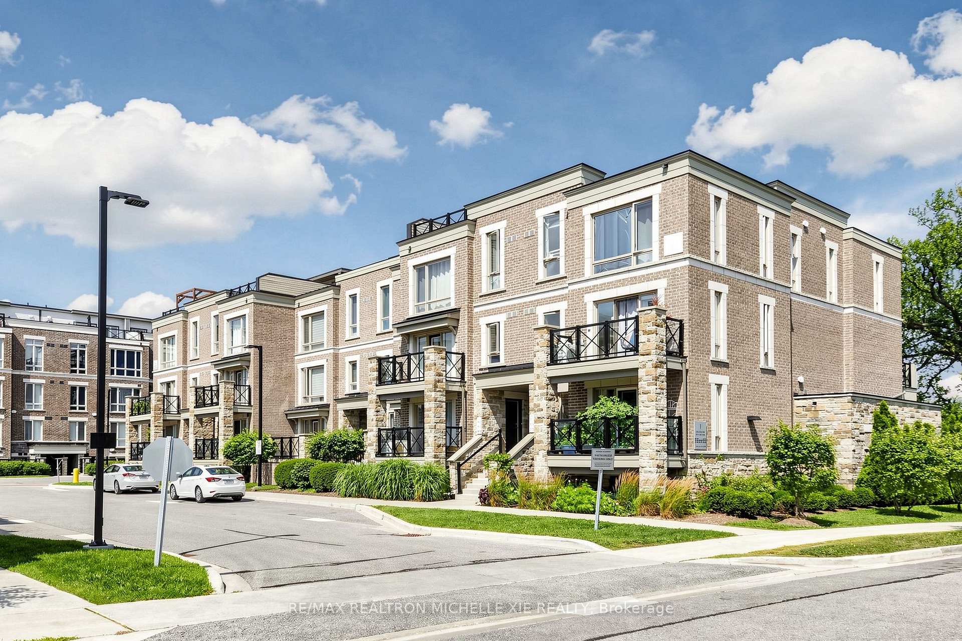 Photo 2 of Unit 2608, 1 Gable Hurst Way, Markham, Cornell — HOMEH