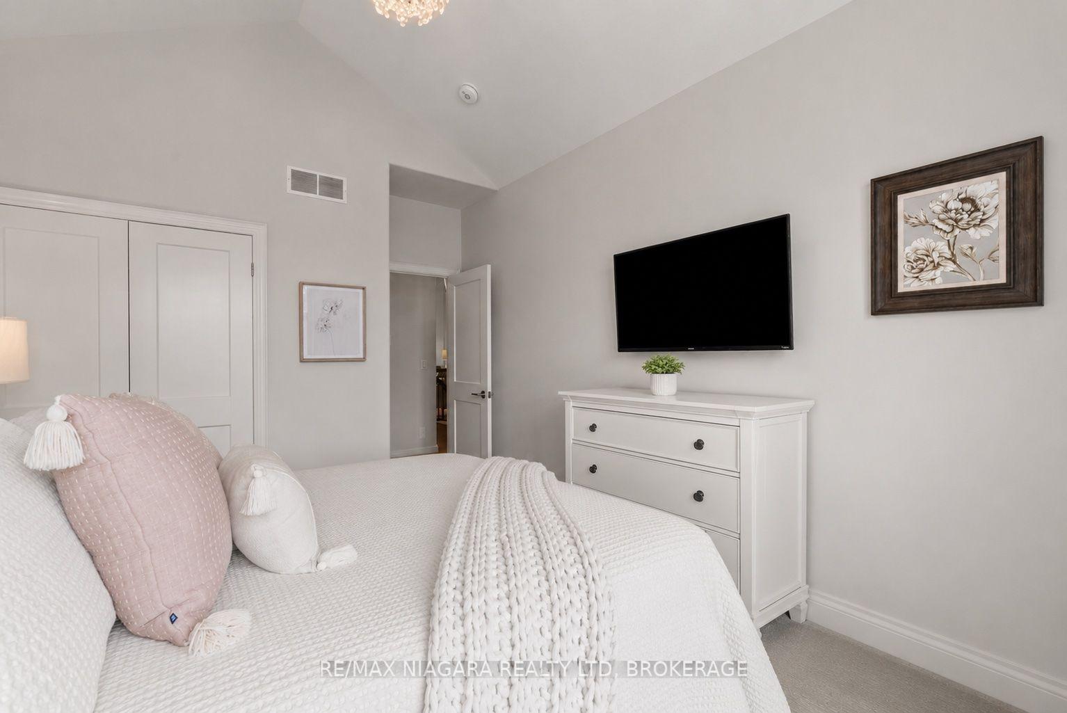 Photo 18 of Unit 32, 154 Port Robinson Road, Pelham, Fonthill — HOMEH