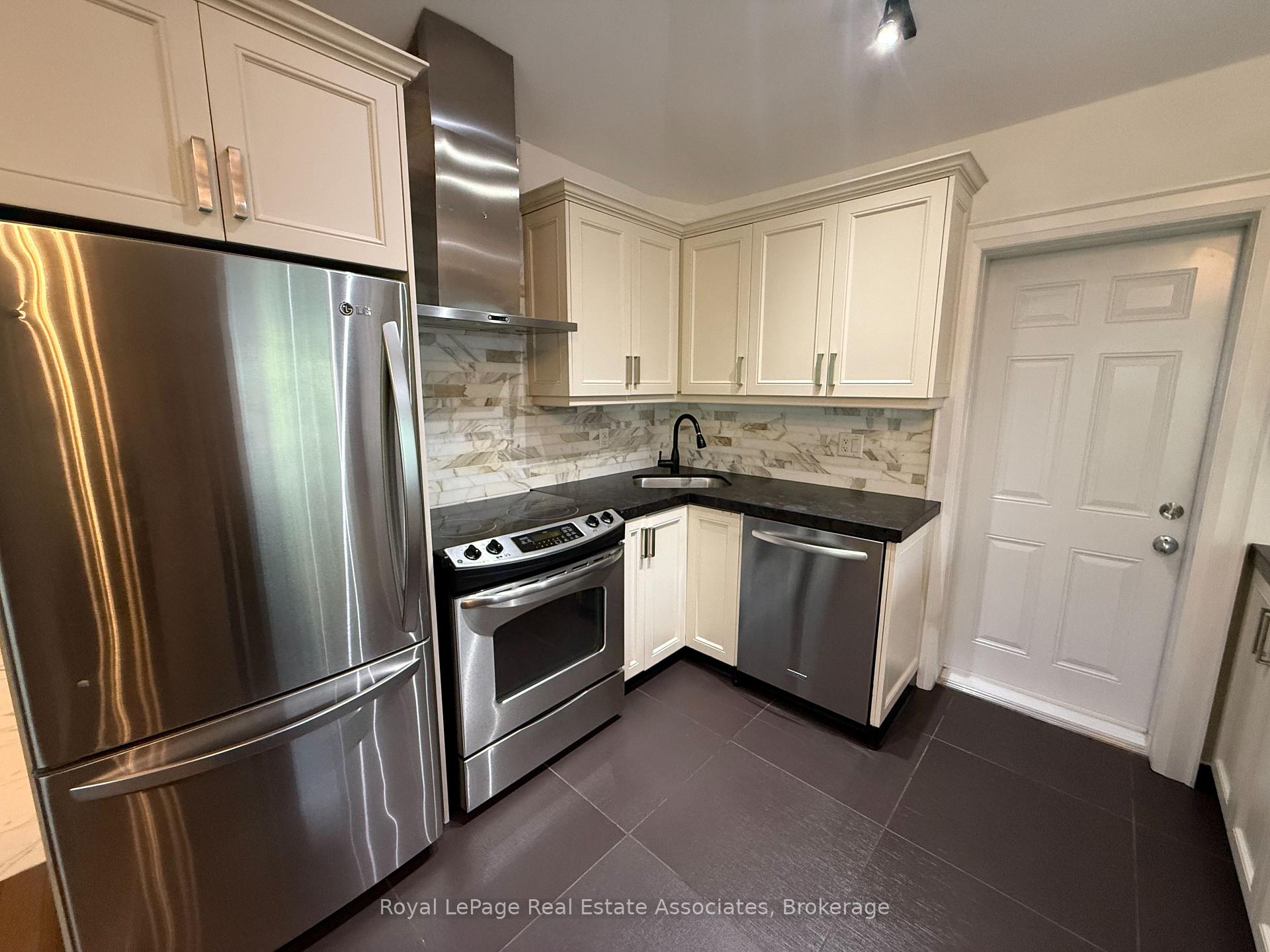 Photo 3 of Unit 4, 52 Cameron Avenue, Toronto, Keelesdale-Eglinton West — HOMEH