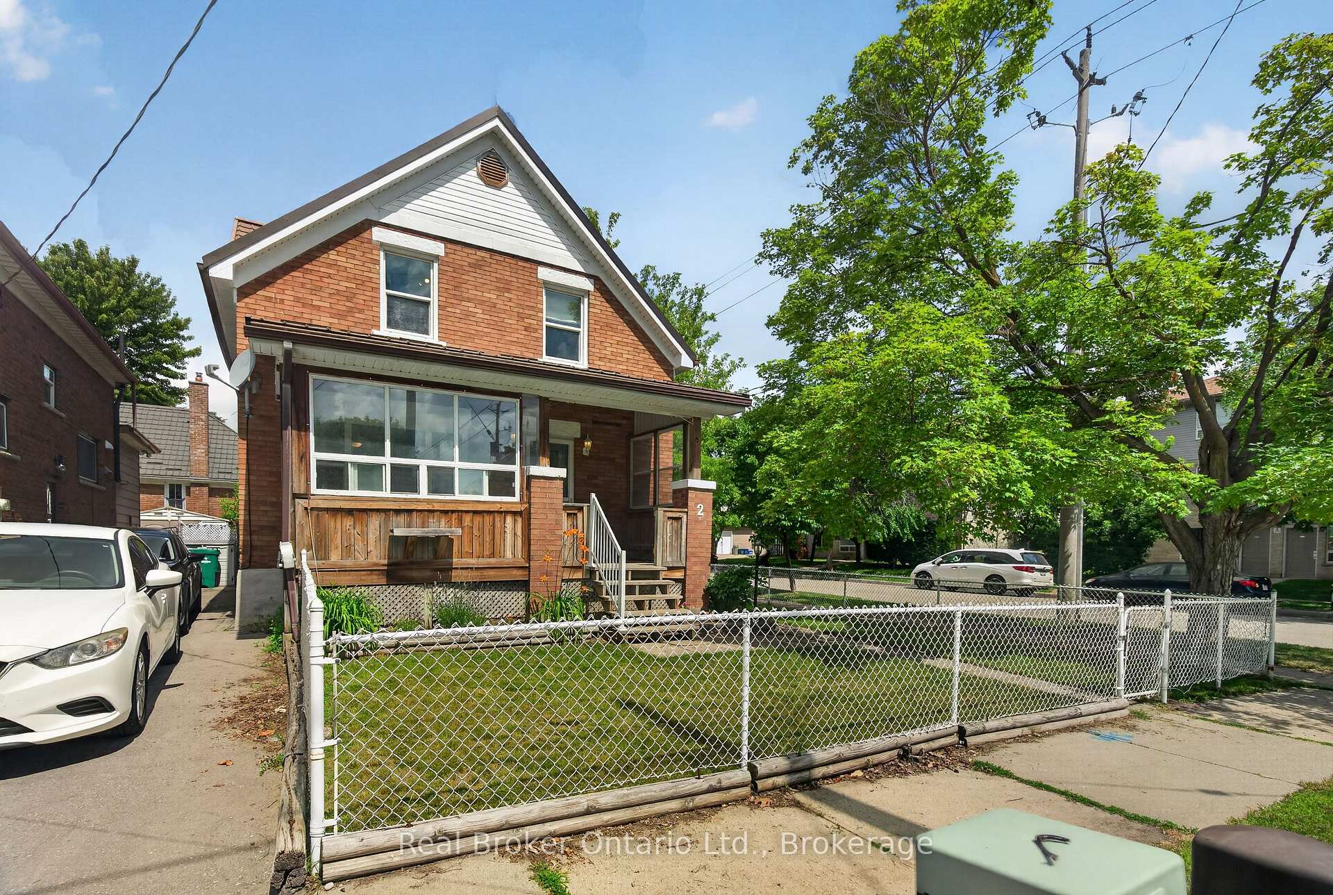 Photo 3 of 2 Herlan Avenue, Kitchener, Cherry Hill — HOMEH