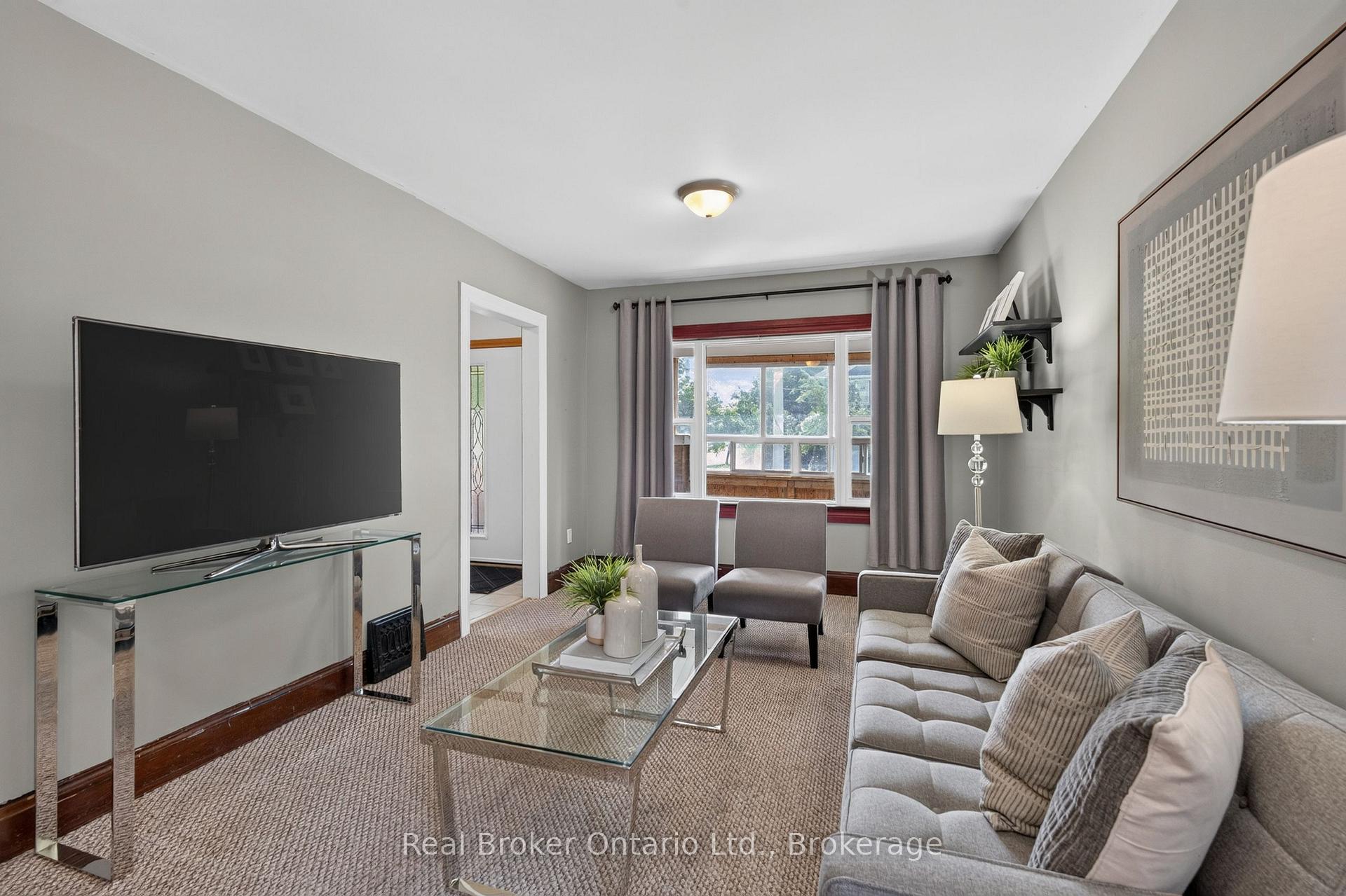 Photo 11 of 2 Herlan Avenue, Kitchener, Cherry Hill — HOMEH
