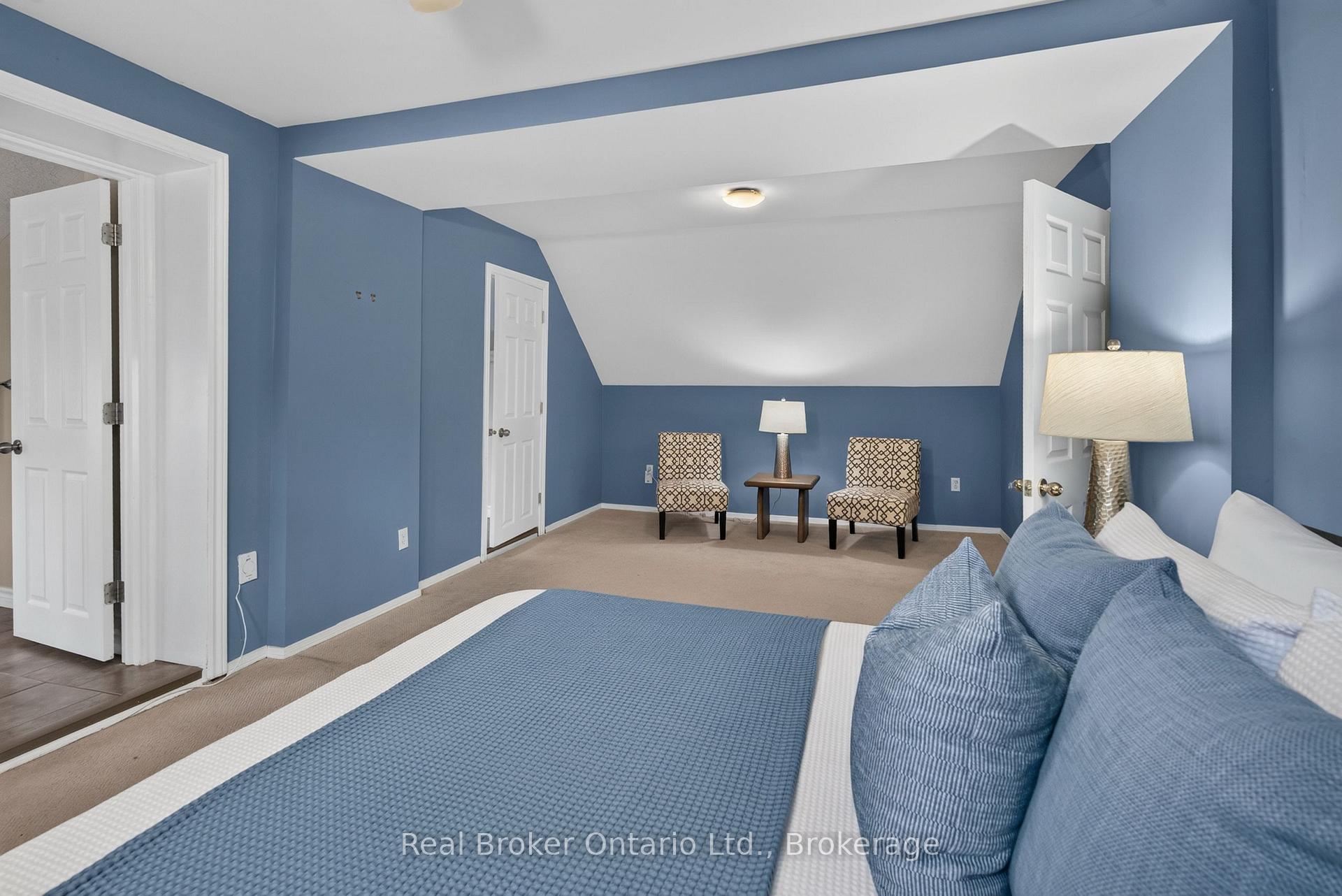 Photo 23 of 2 Herlan Avenue, Kitchener, Cherry Hill — HOMEH