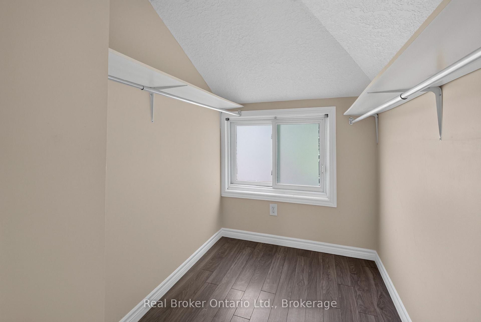 Photo 26 of 2 Herlan Avenue, Kitchener, Cherry Hill — HOMEH