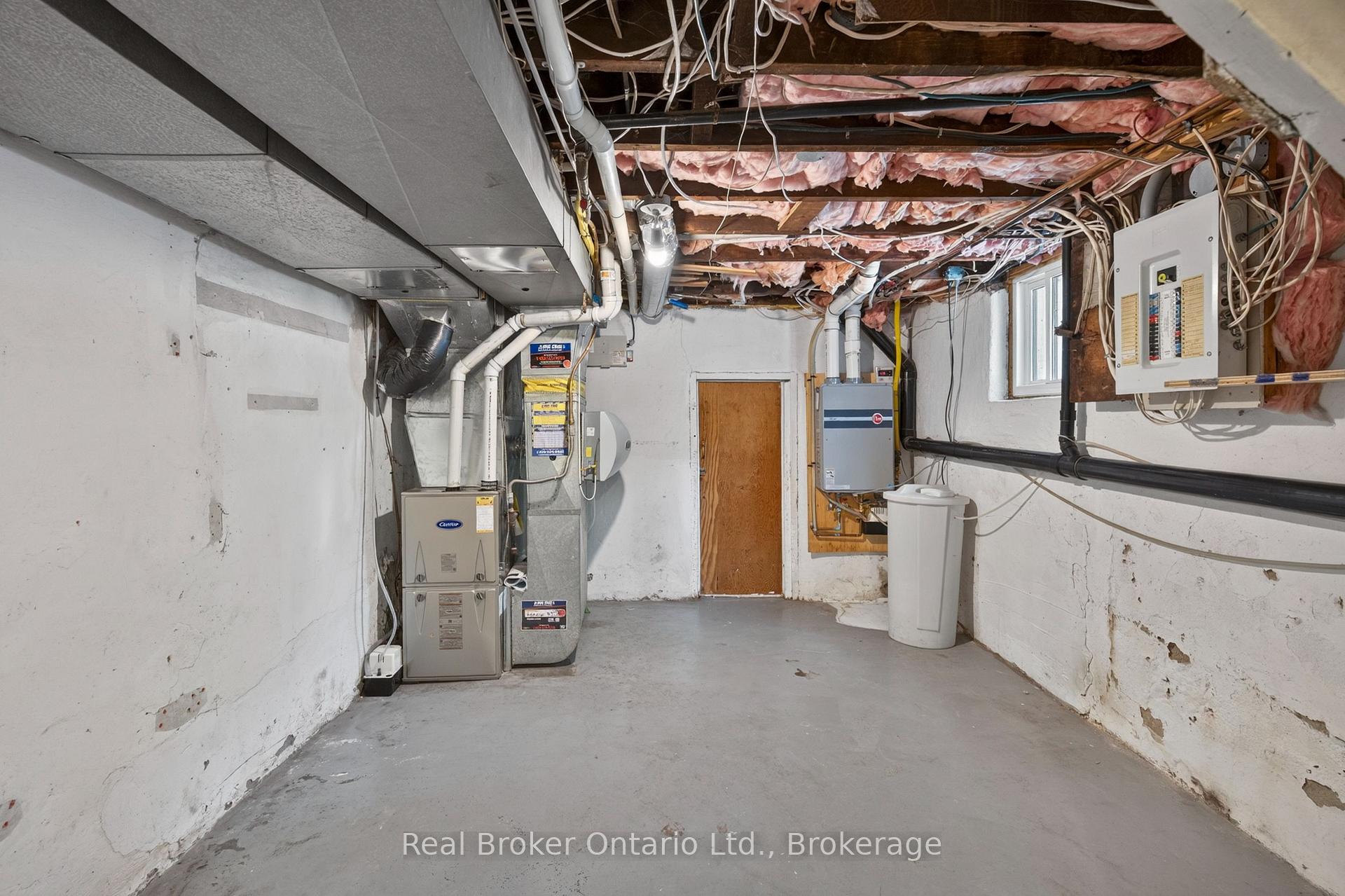 Photo 34 of 2 Herlan Avenue, Kitchener, Cherry Hill — HOMEH
