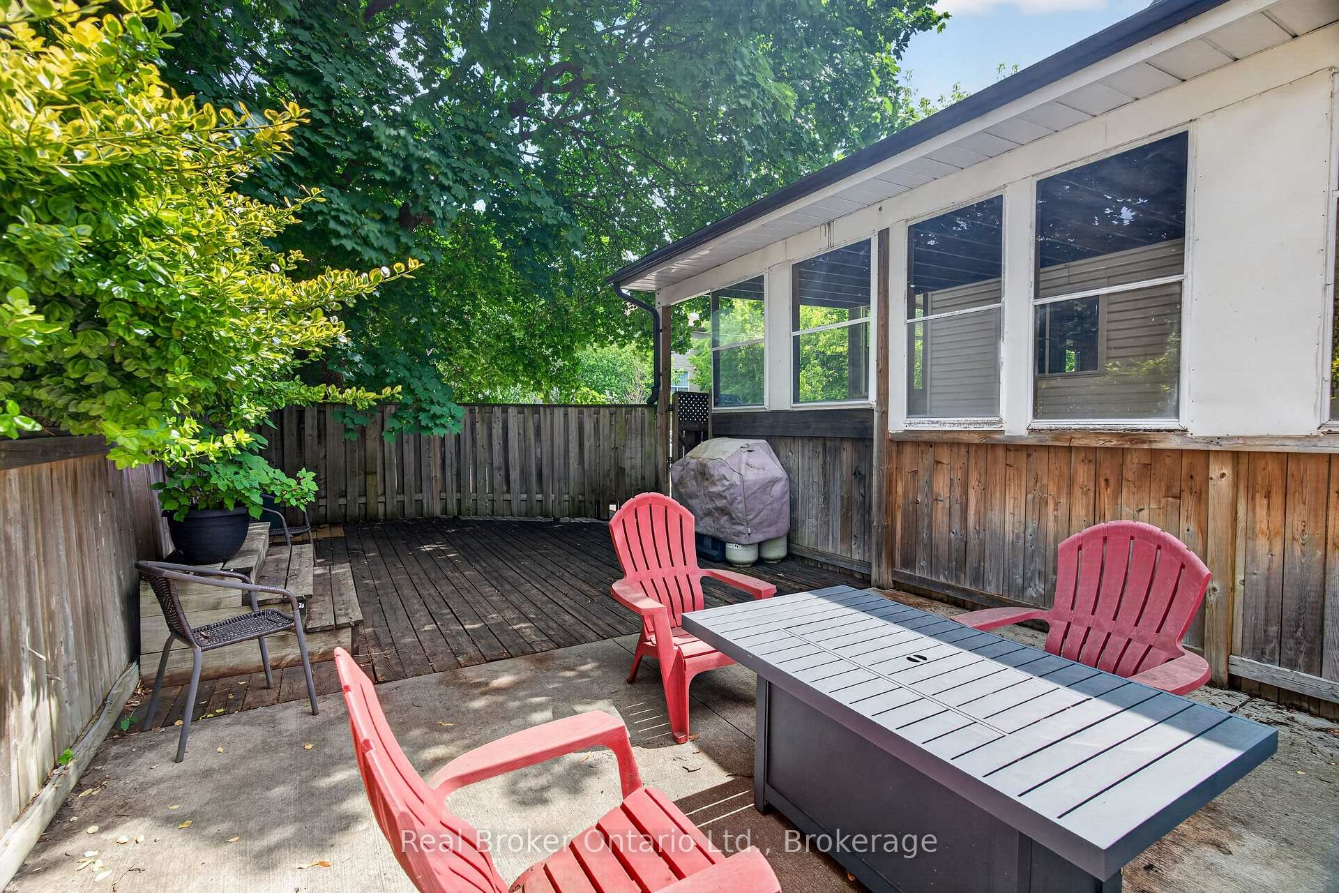 Photo 36 of 2 Herlan Avenue, Kitchener, Cherry Hill — HOMEH