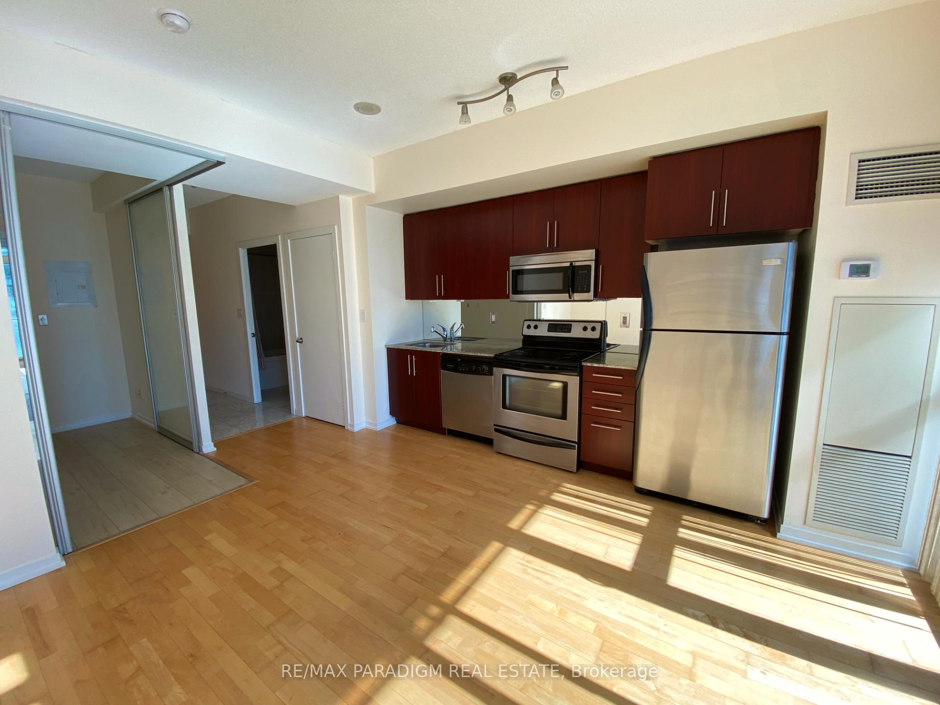 Photo 6 of Unit 3204, 65 Bremner Boulevard, Toronto, Waterfront Communities — HOMEH
