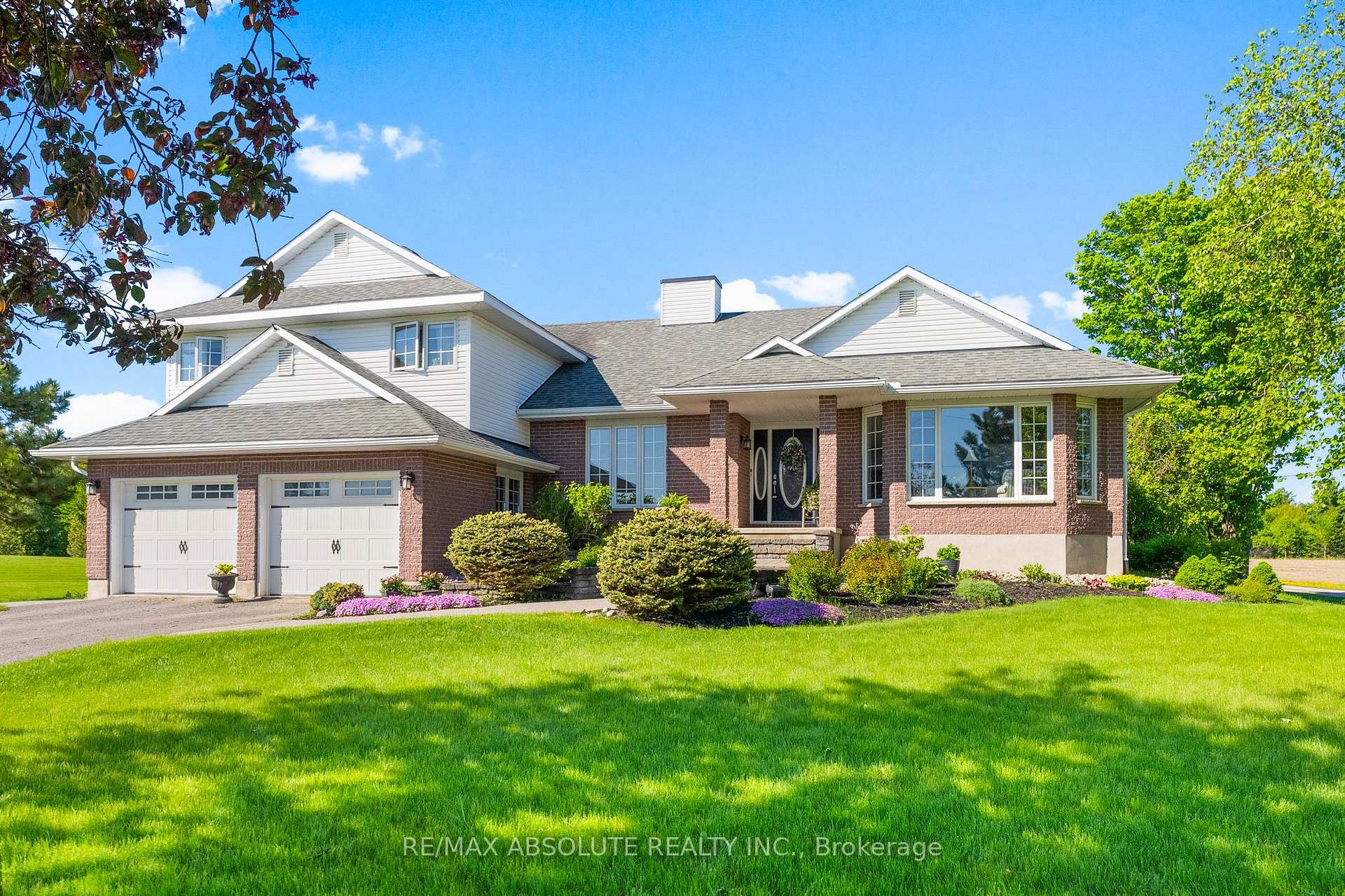 Photo 2 of 151 Duncan Drive, McNab/Braeside, Mcnab/Braeside Twps — HOMEH