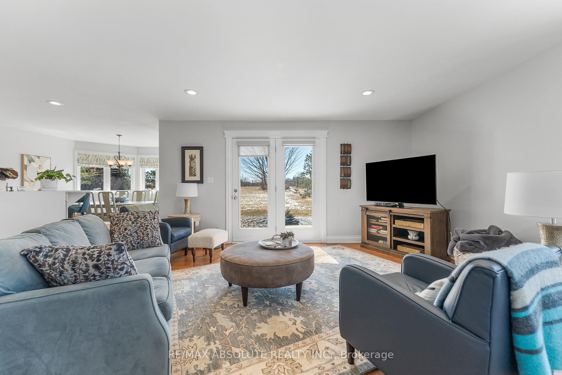 Photo 9 of 151 Duncan Drive, McNab/Braeside, Mcnab/Braeside Twps — HOMEH