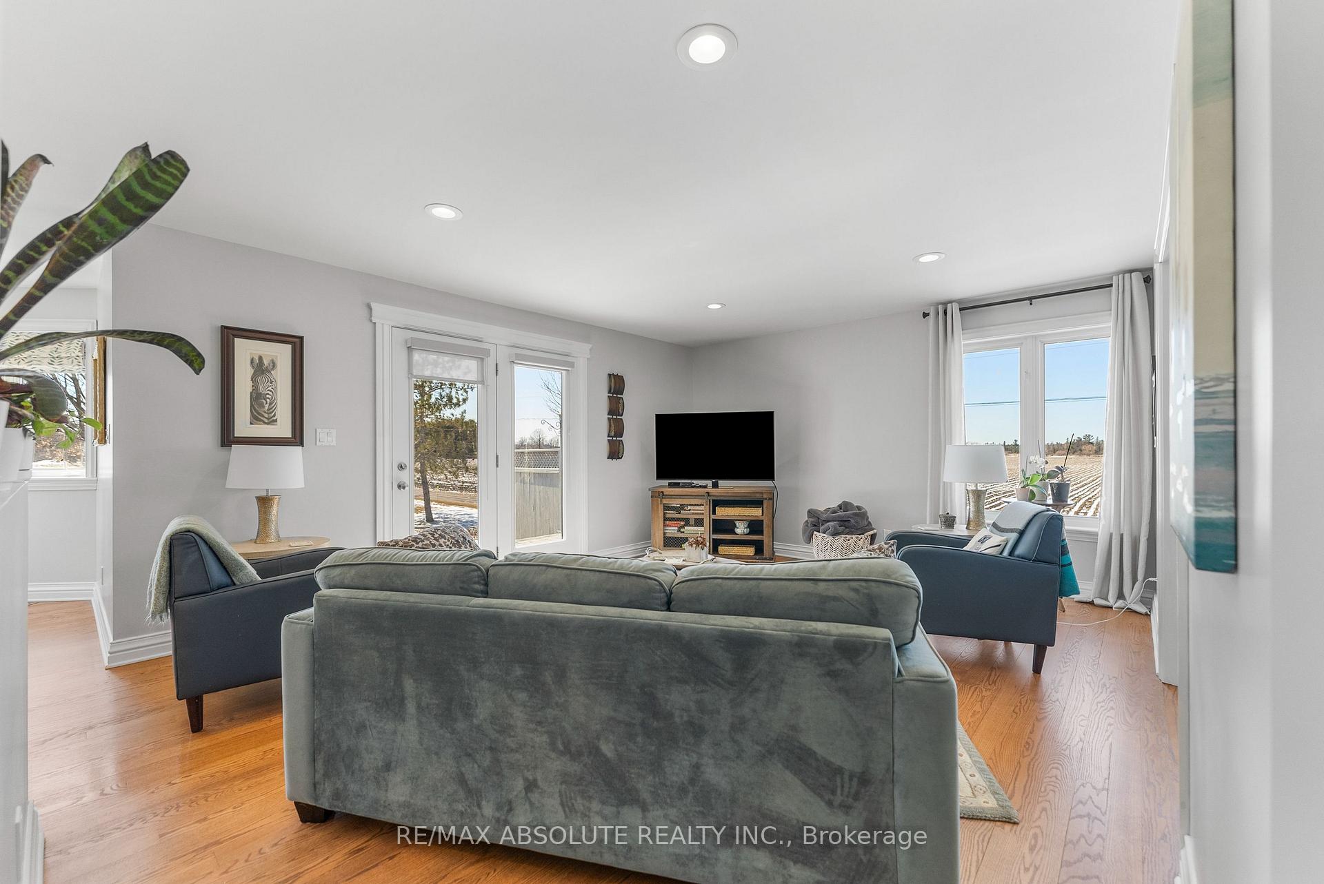 Photo 10 of 151 Duncan Drive, McNab/Braeside, Mcnab/Braeside Twps — HOMEH
