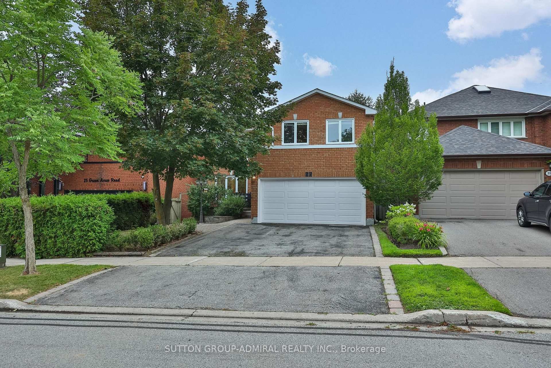 Photo 1 of 27 Green Acres Road, Vaughan, Uplands — HOMEH