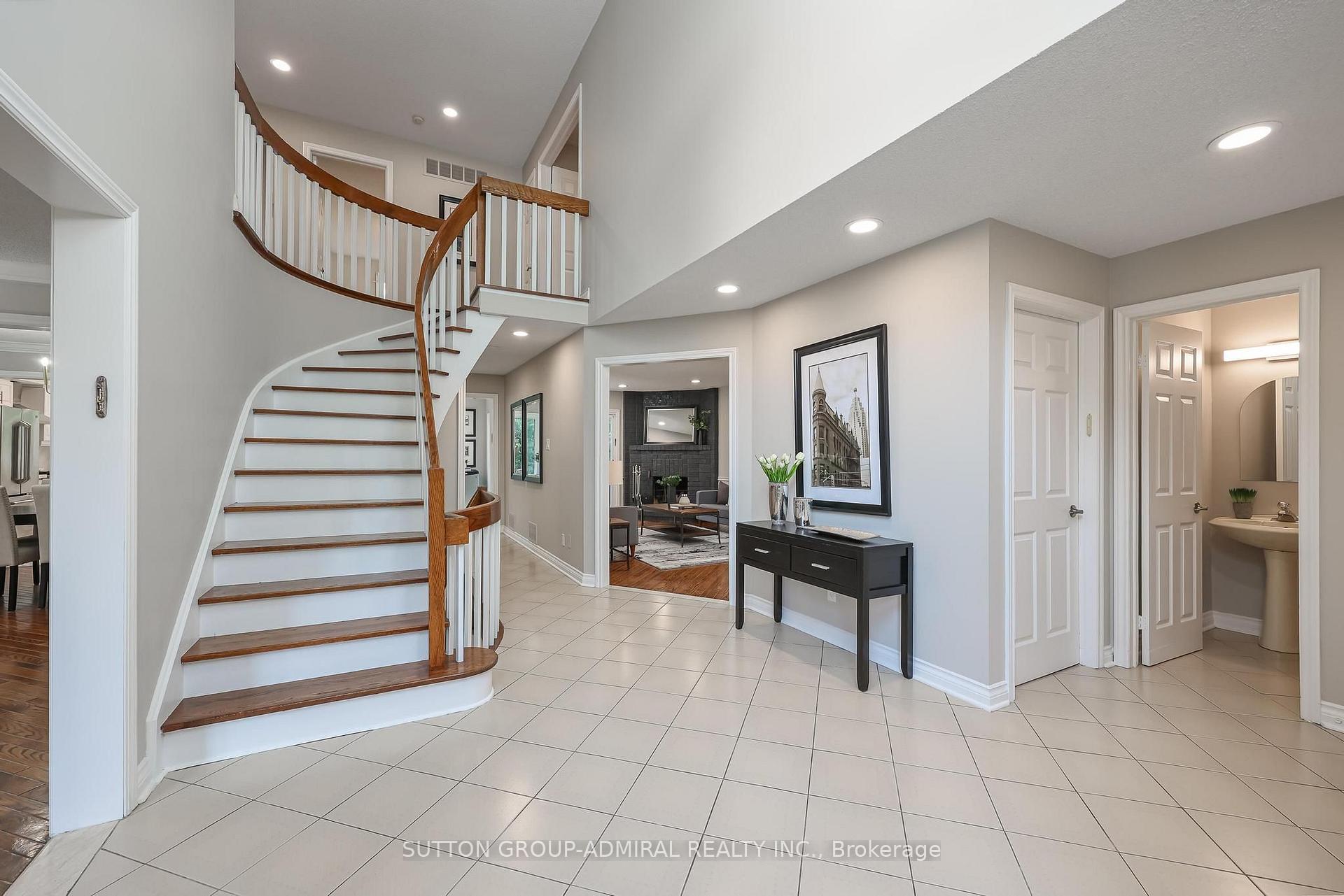 Photo 4 of 27 Green Acres Road, Vaughan, Uplands — HOMEH