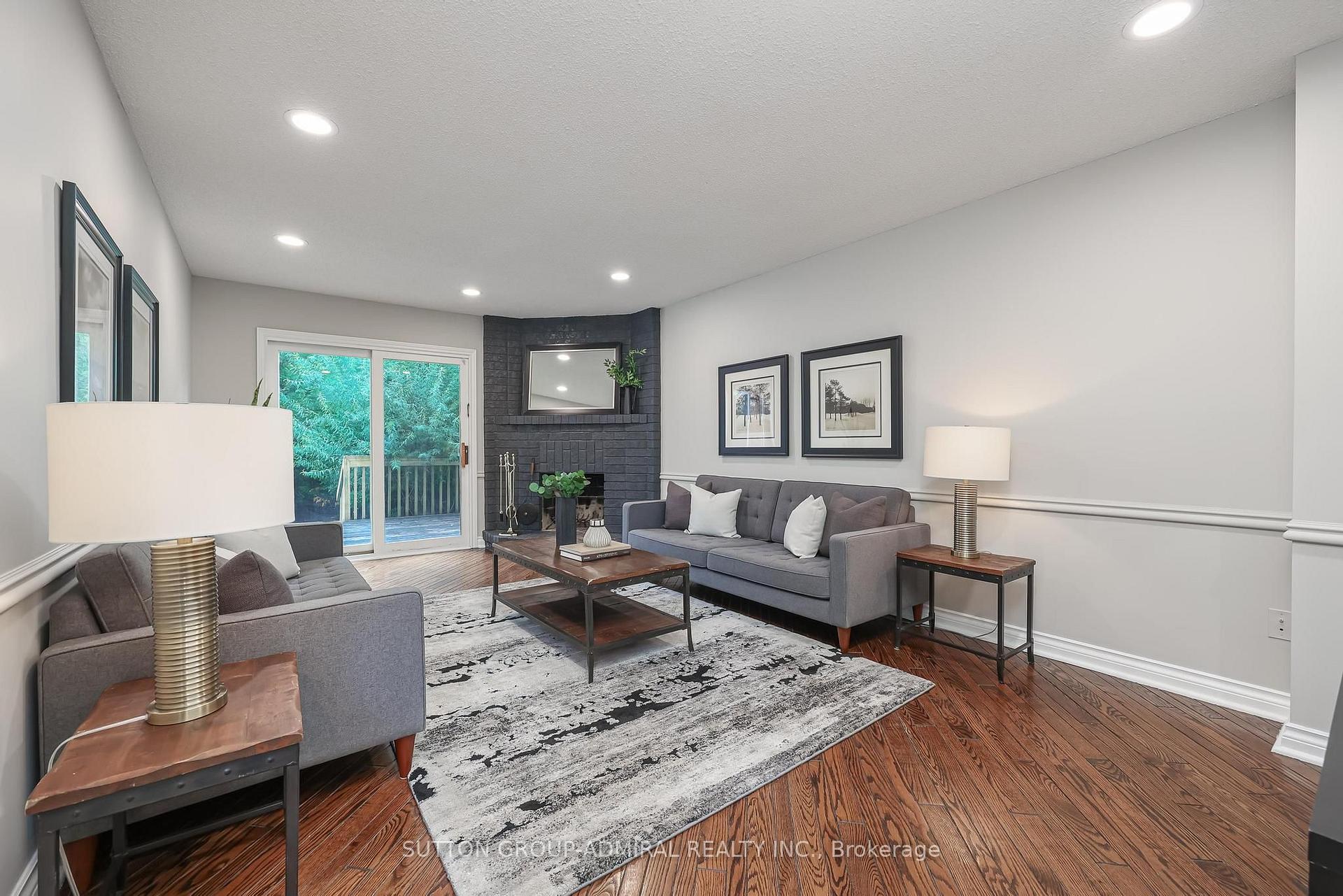 Photo 6 of 27 Green Acres Road, Vaughan, Uplands — HOMEH