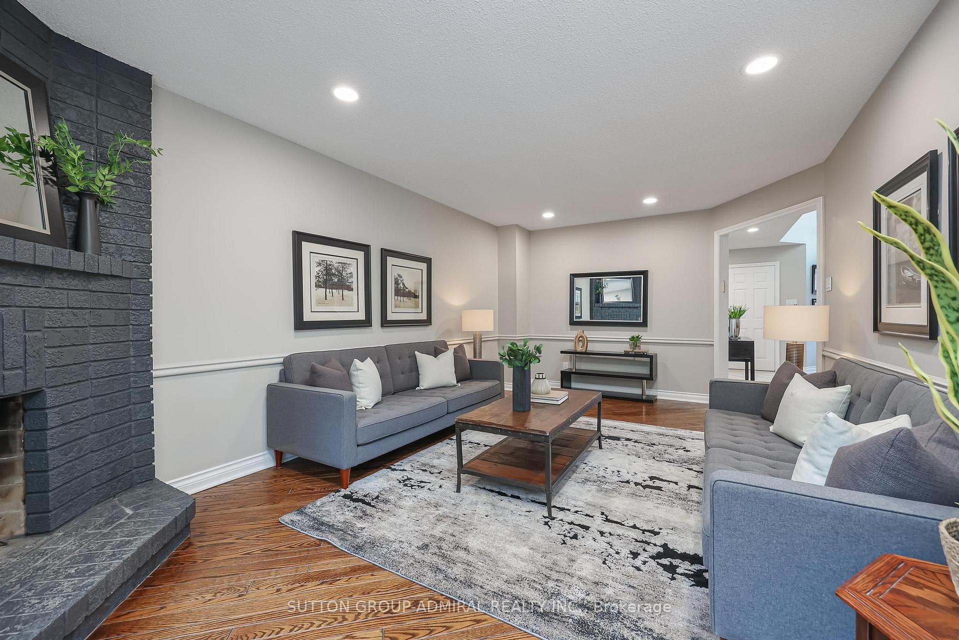 Photo 8 of 27 Green Acres Road, Vaughan, Uplands — HOMEH