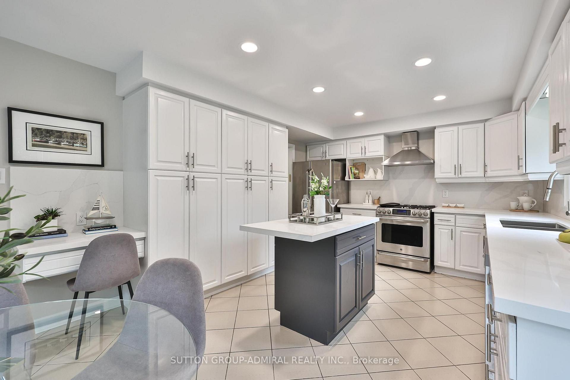 Photo 15 of 27 Green Acres Road, Vaughan, Uplands — HOMEH