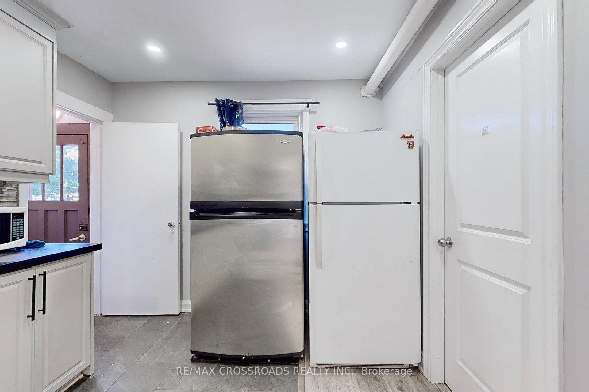 Photo 5 of 1496 Simcoe Street N, Oshawa, Samac — HOMEH