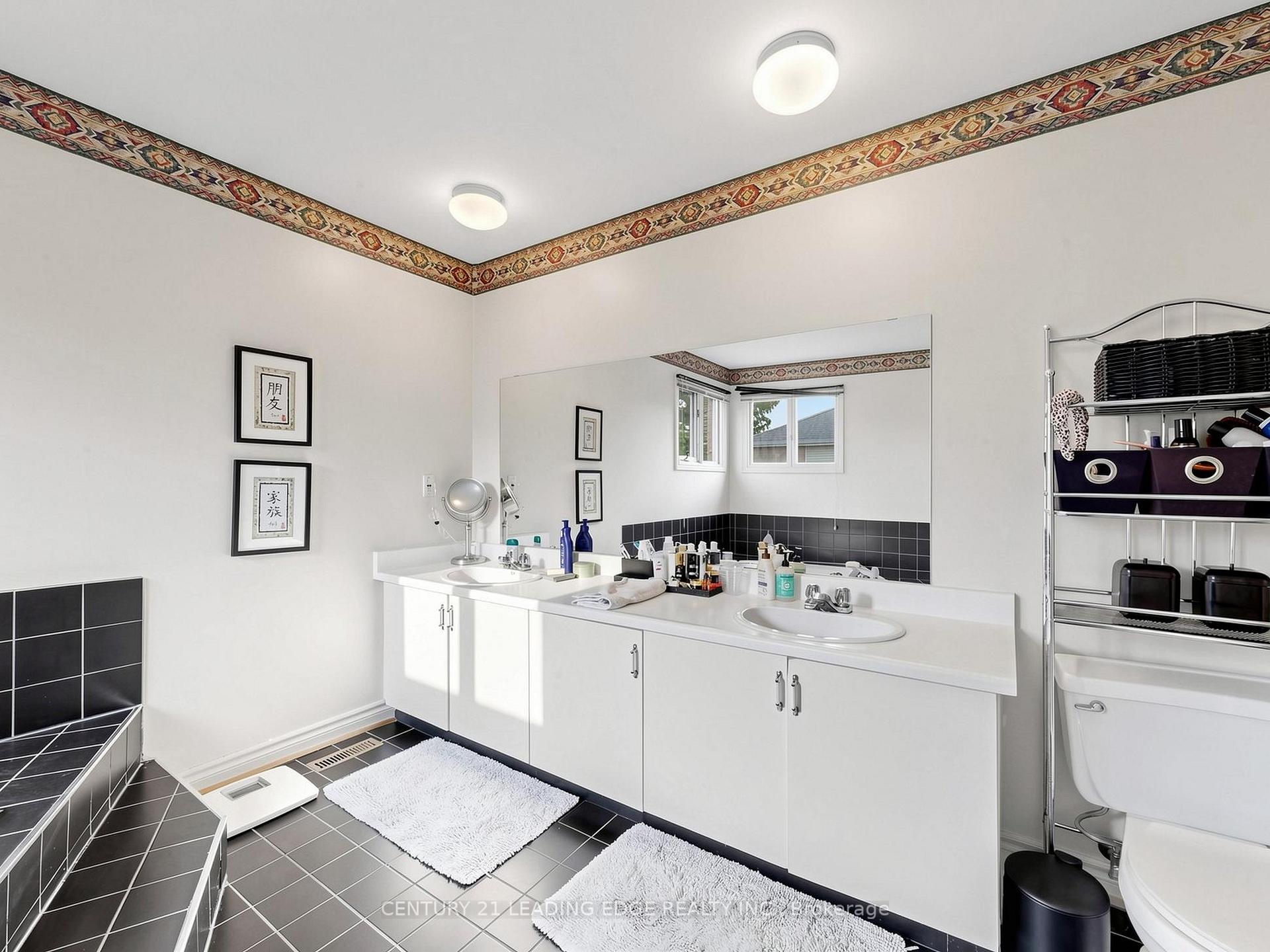 Photo 32 of 379 Manhattan Drive, Markham, Markville — HOMEH