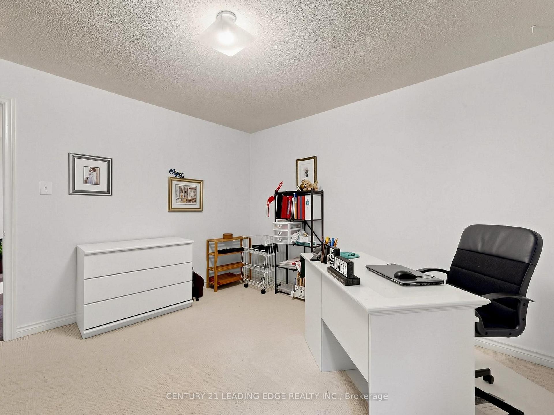 Photo 36 of 379 Manhattan Drive, Markham, Markville — HOMEH