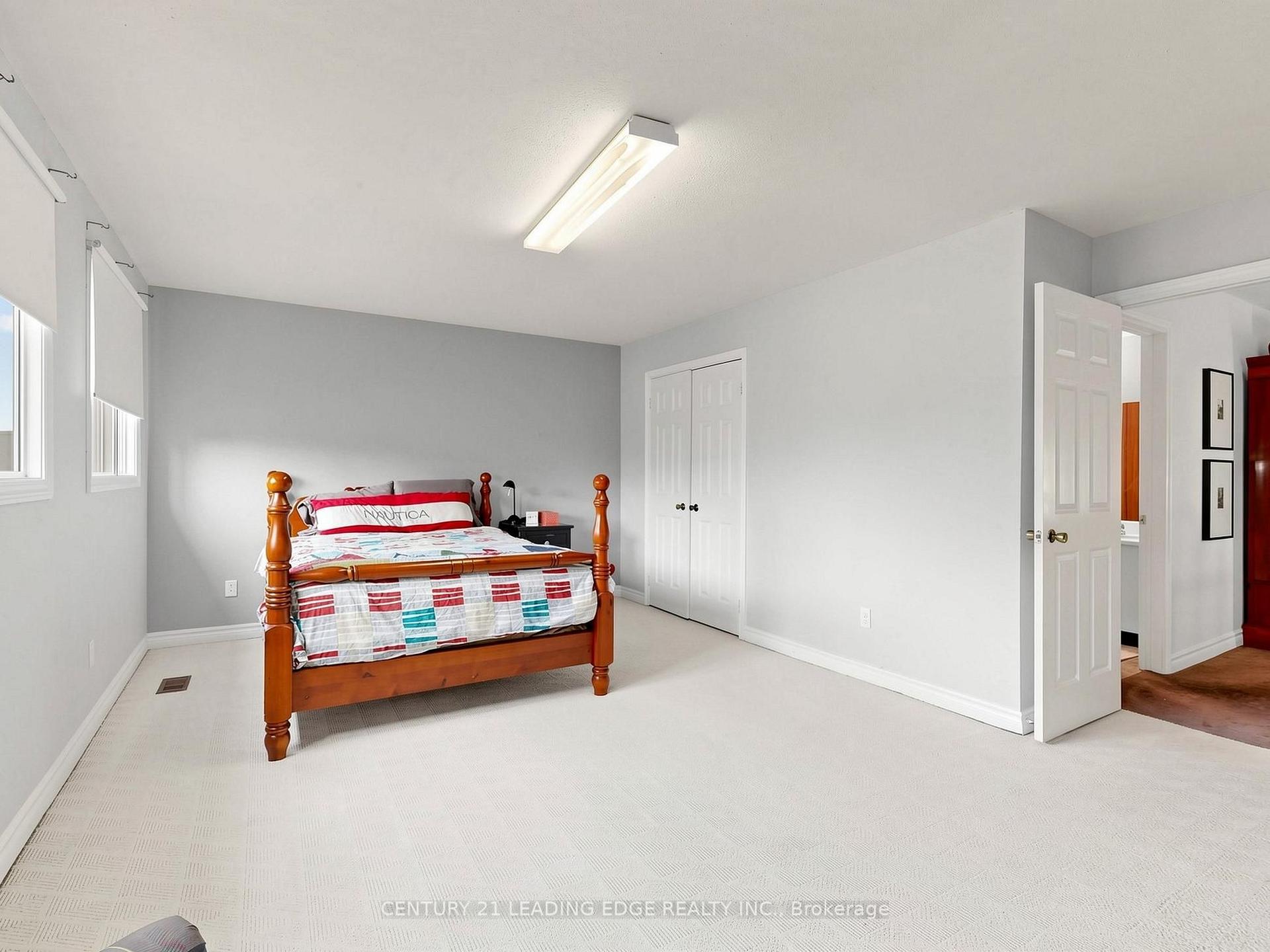 Photo 39 of 379 Manhattan Drive, Markham, Markville — HOMEH