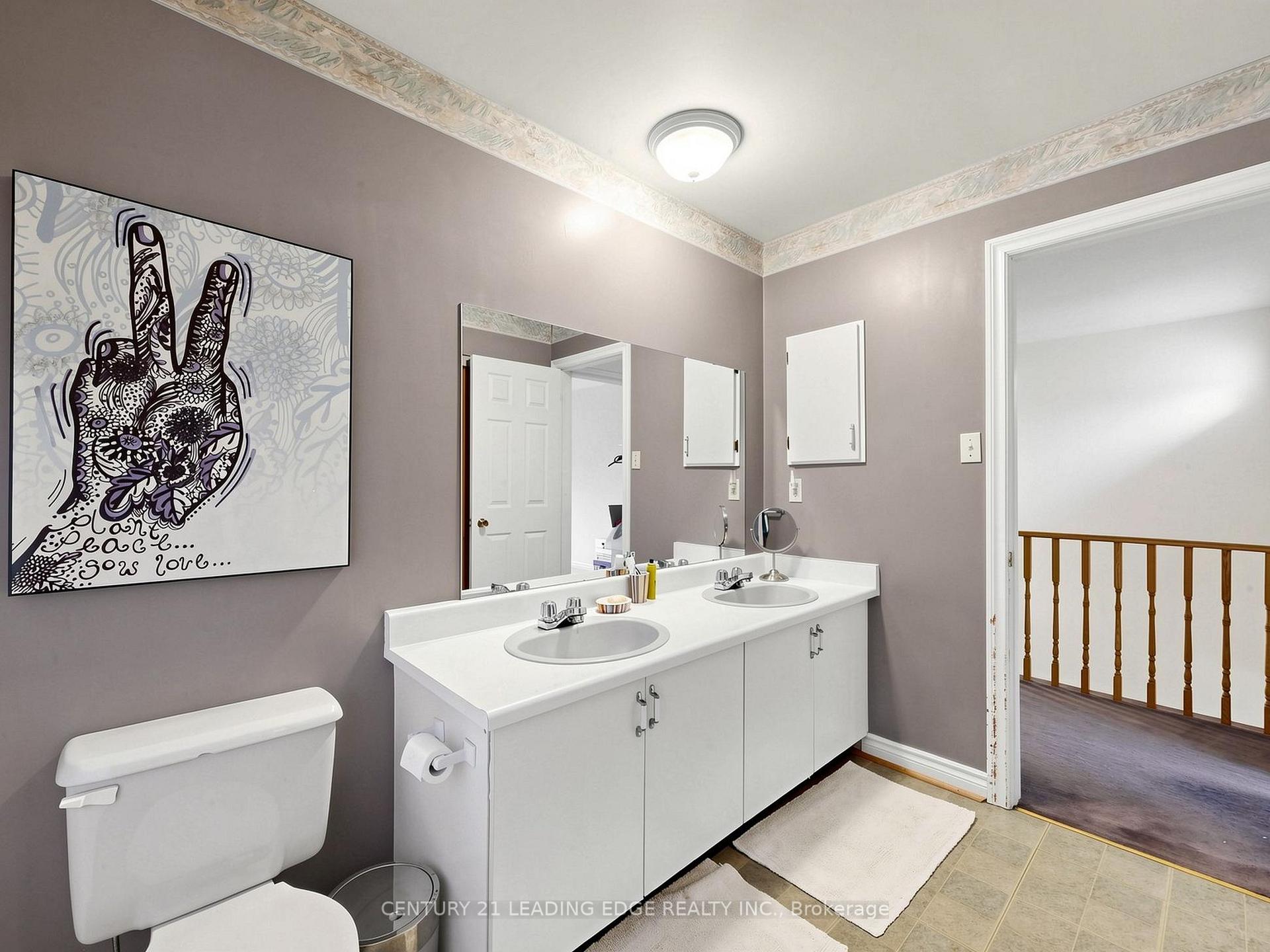 Photo 41 of 379 Manhattan Drive, Markham, Markville — HOMEH