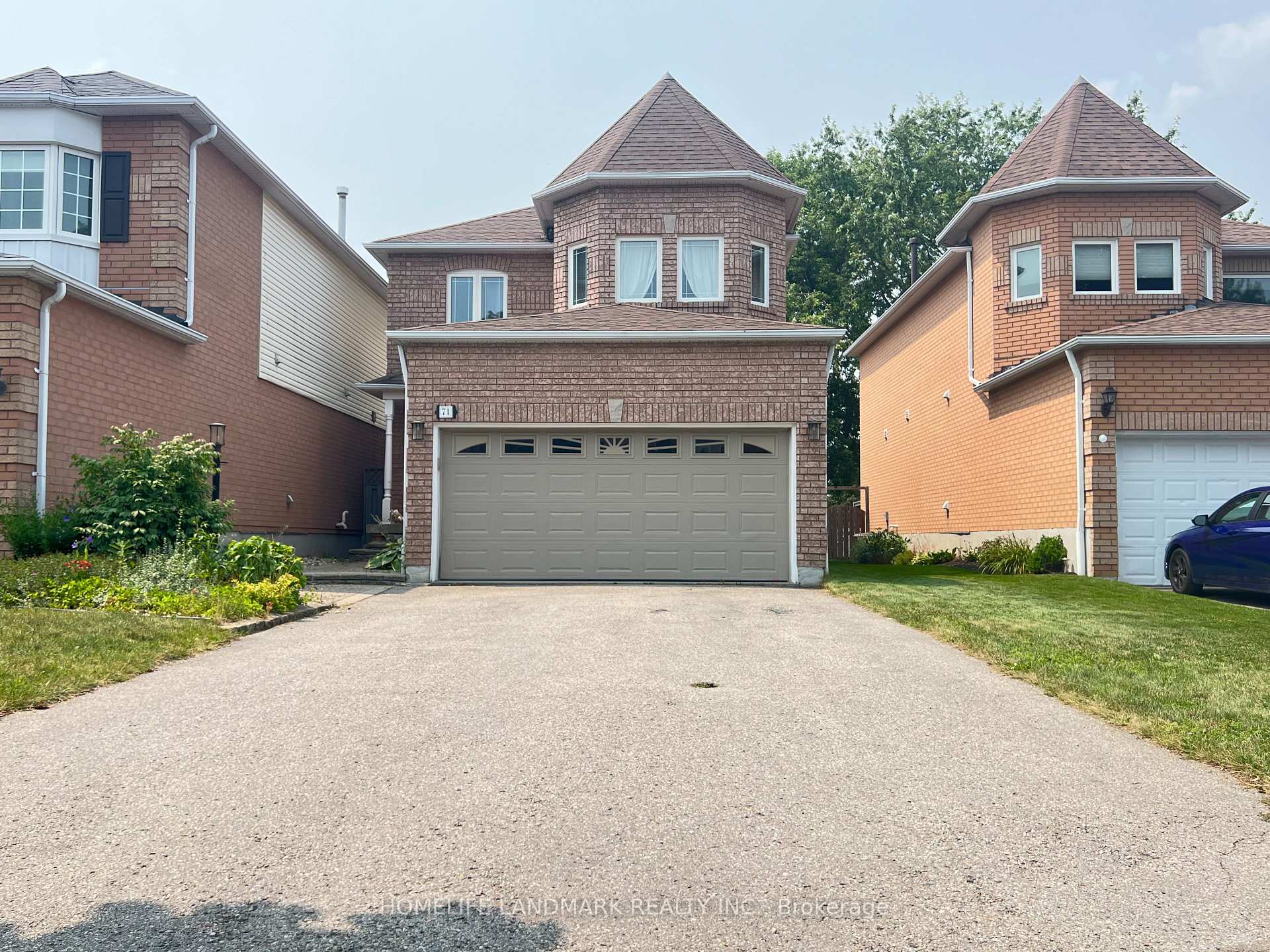 Photo 2 of 71 Steele Valley Court, Whitby, Rolling Acres — HOMEH