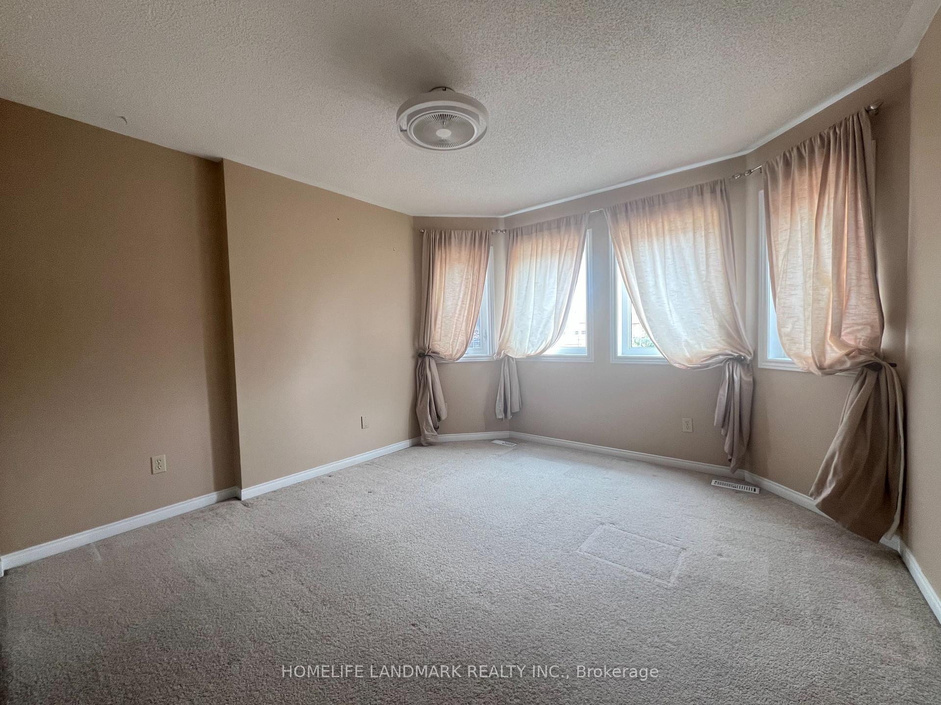 Photo 13 of 71 Steele Valley Court, Whitby, Rolling Acres — HOMEH