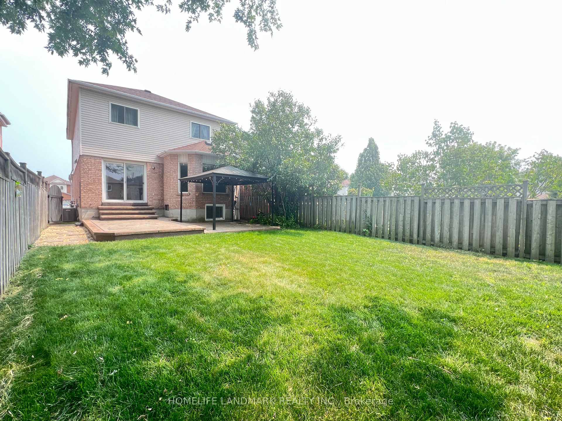 Photo 15 of 71 Steele Valley Court, Whitby, Rolling Acres — HOMEH