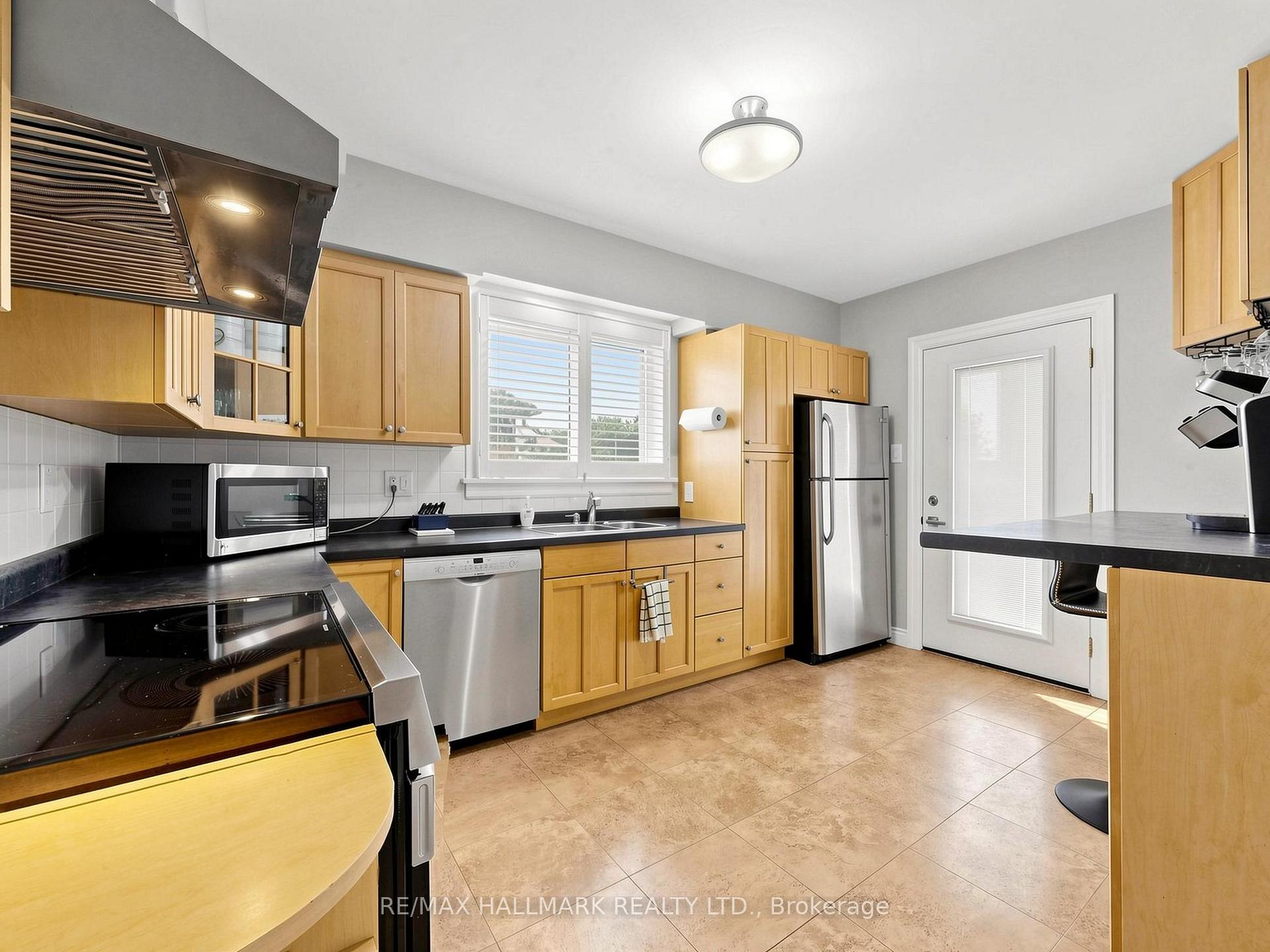 Photo 7 of 777 Ritson Road S, Oshawa, Lakeview — HOMEH