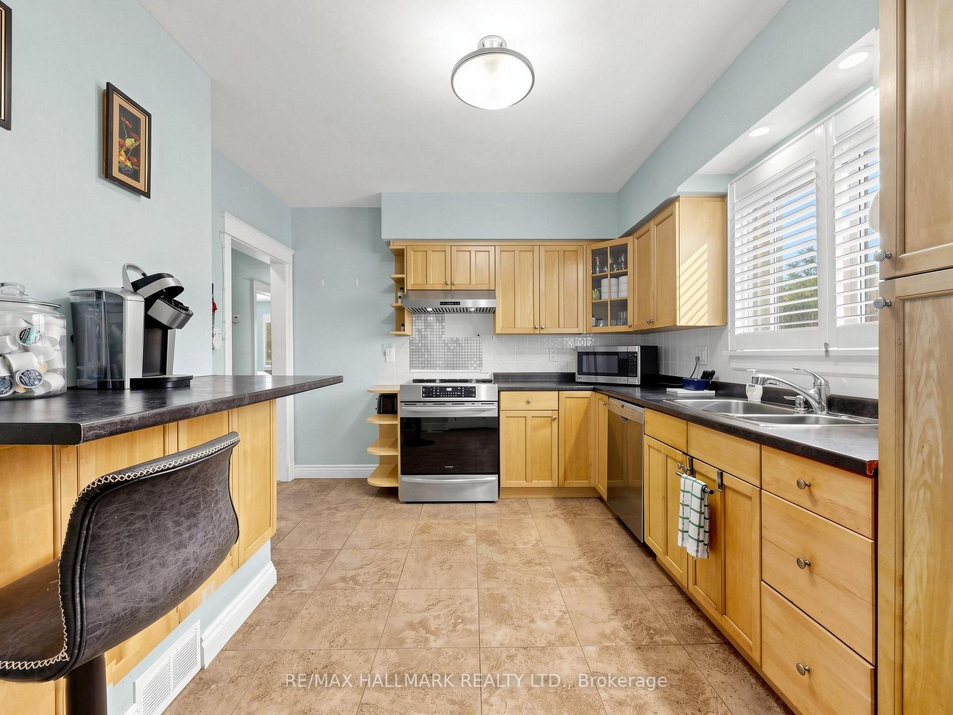 Photo 9 of 777 Ritson Road S, Oshawa, Lakeview — HOMEH