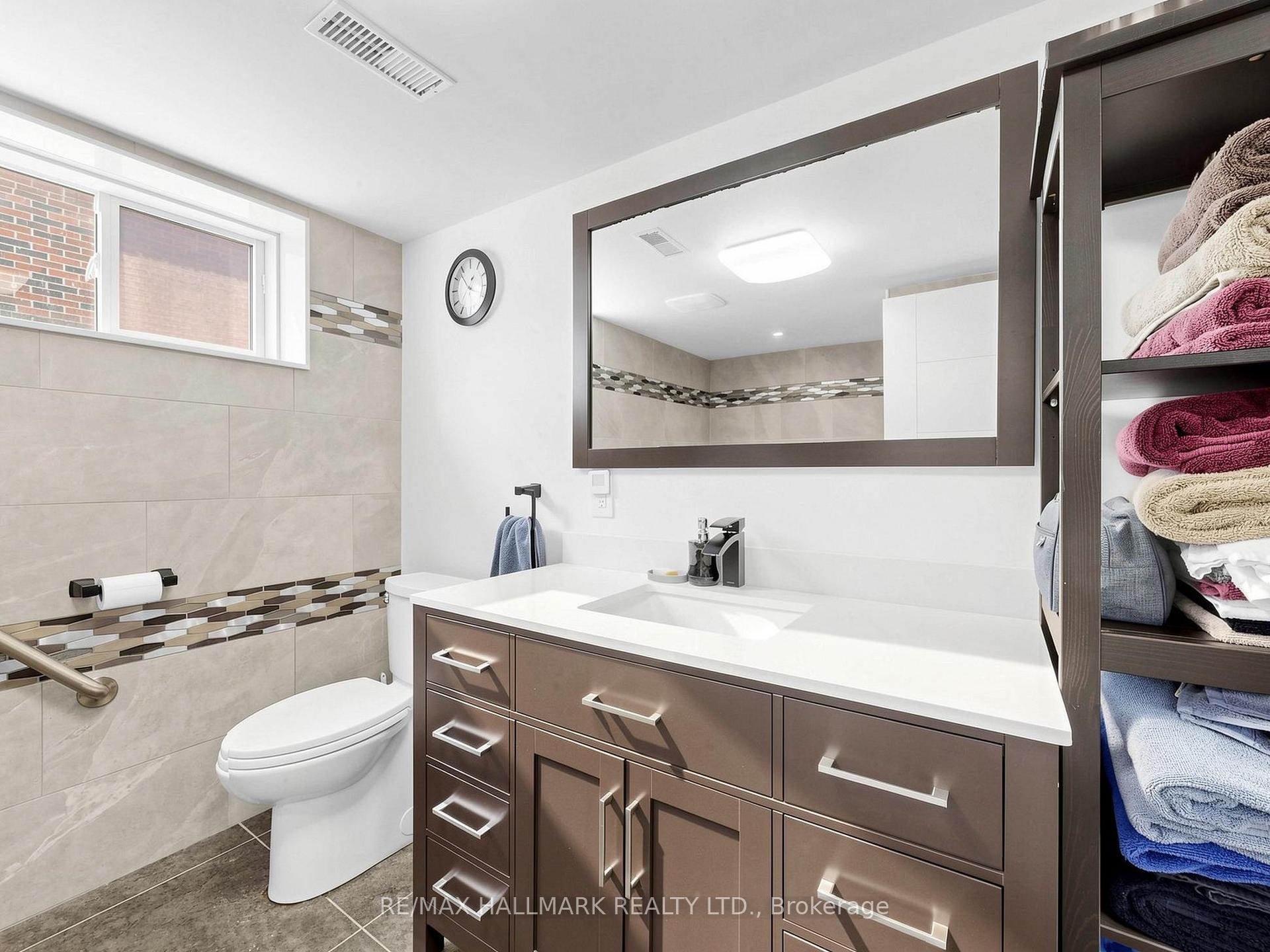 Photo 26 of 777 Ritson Road S, Oshawa, Lakeview — HOMEH