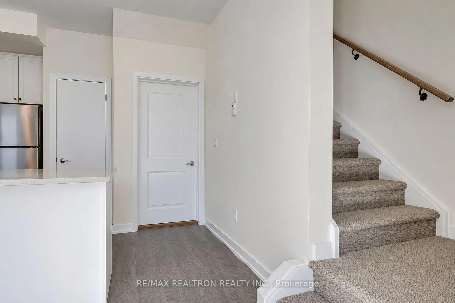 Photo 3 of Unit 1104, 160 Densmore Road, Cobourg — HOMEH